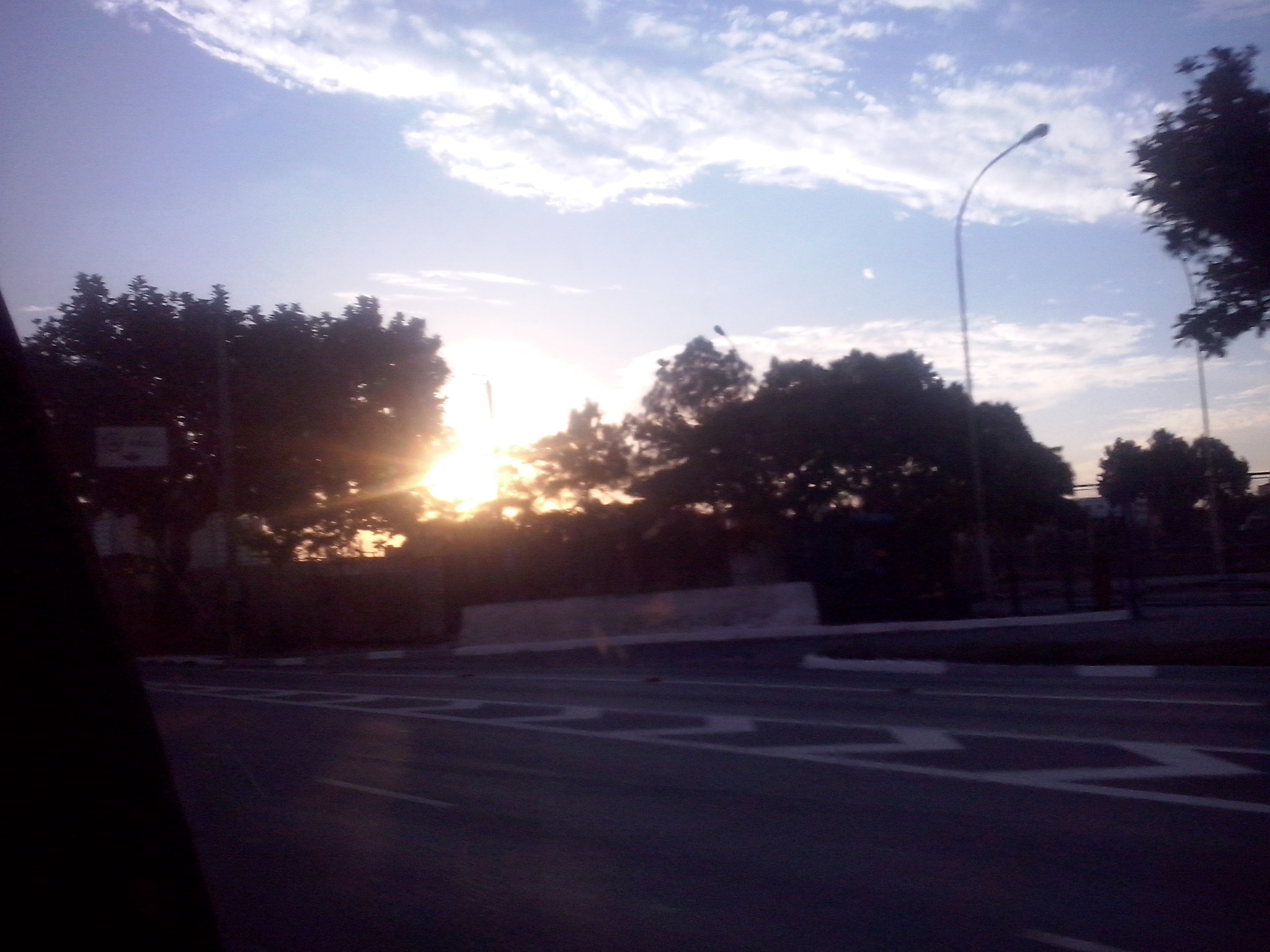 LG OPTIMUS L5 II sample photo