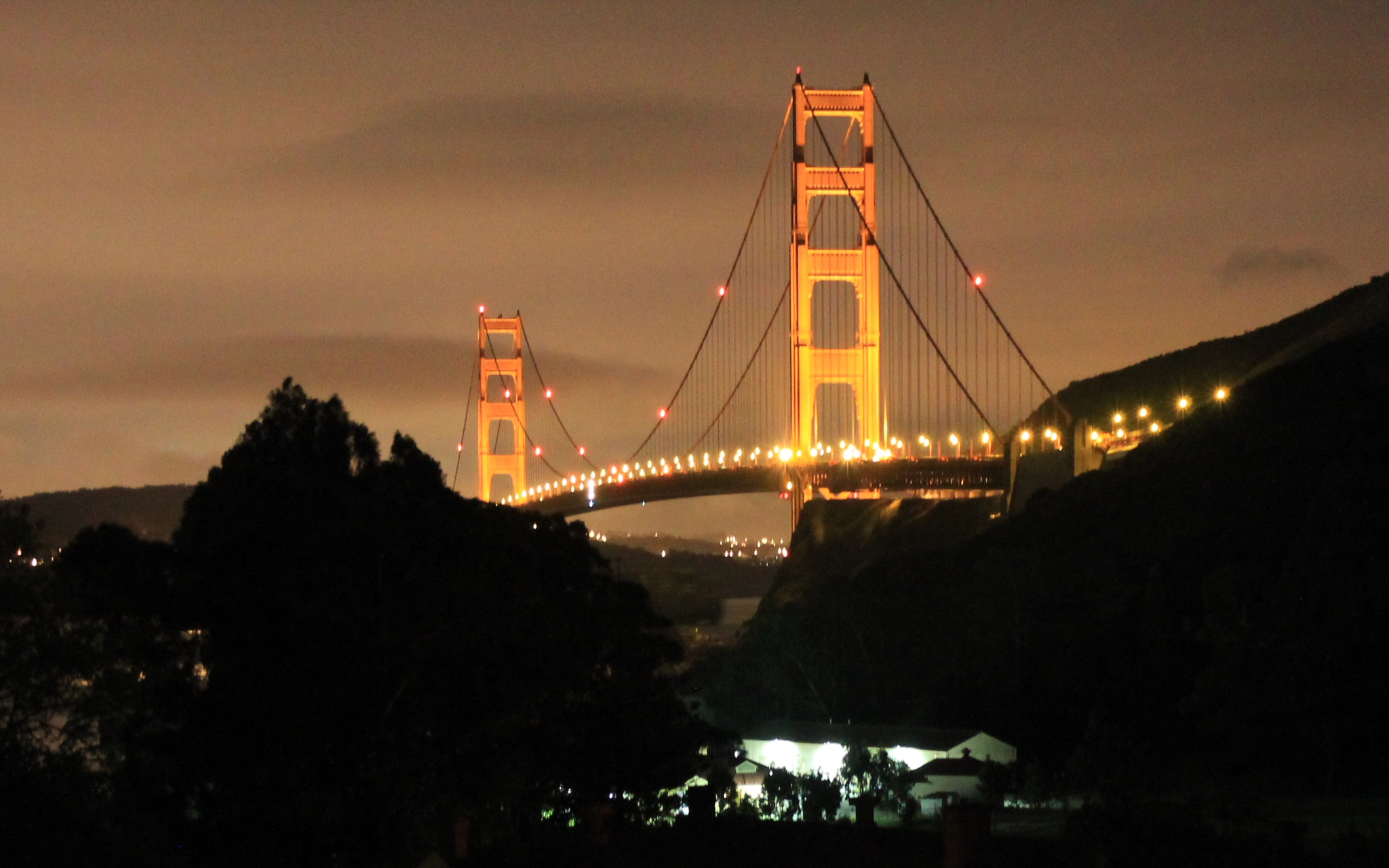 Canon EF-S 18-55mm F3.5-5.6 III sample photo. Sunrise over golden gate photography