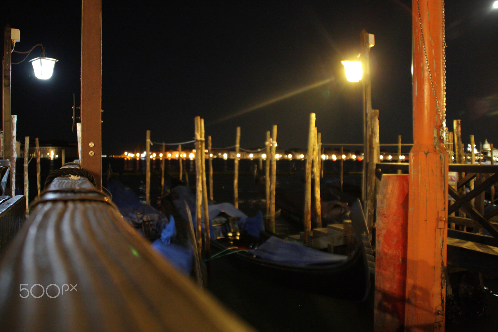Canon EOS 1000D (EOS Digital Rebel XS / EOS Kiss F) sample photo. Venice by night "the great dame" photography
