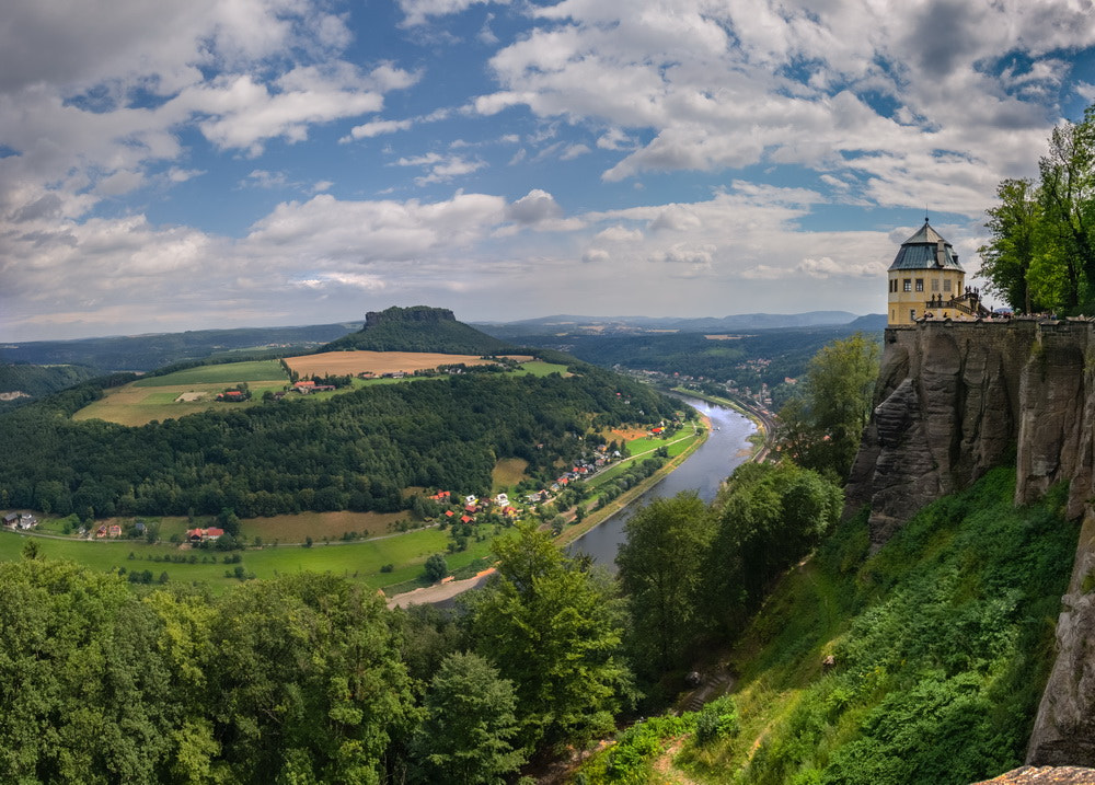 Sony Alpha NEX-6 + Sigma 19mm F2.8 EX DN sample photo. Eurotrip photography