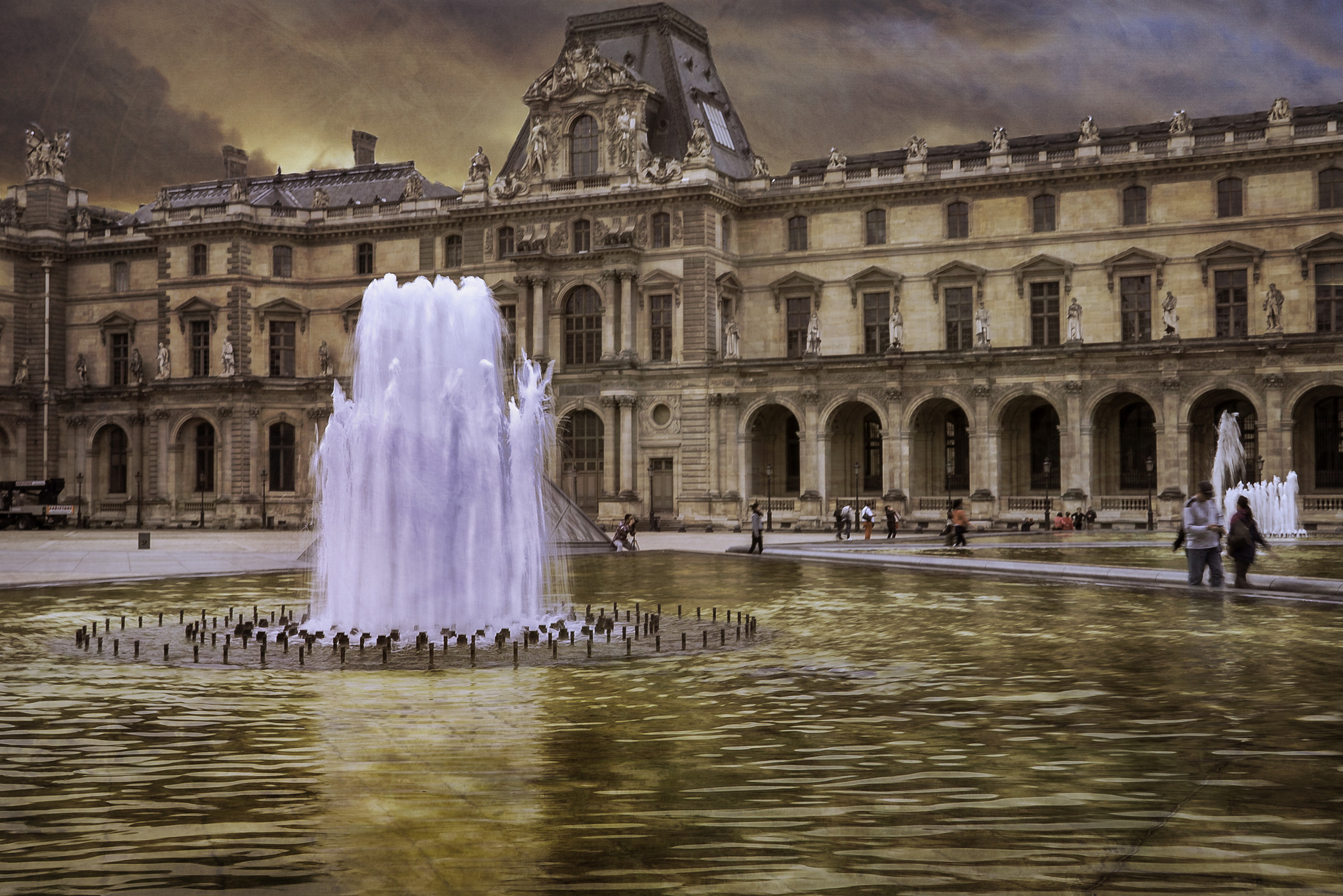 Sony a7S sample photo. Louvre photography