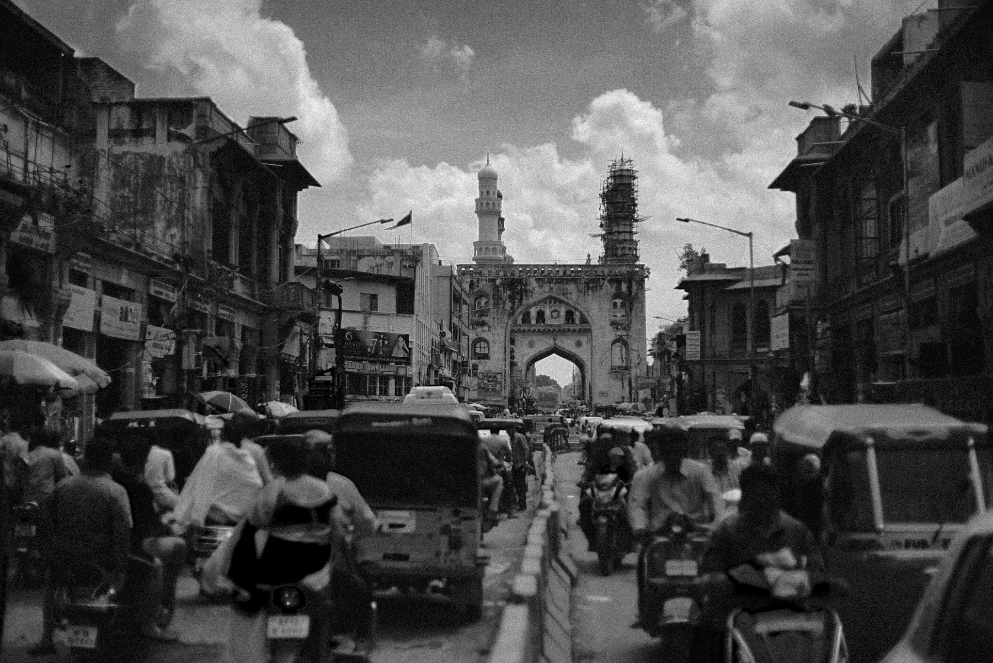 Sony a7S + Sony DT 50mm F1.8 SAM sample photo. Charminar photography
