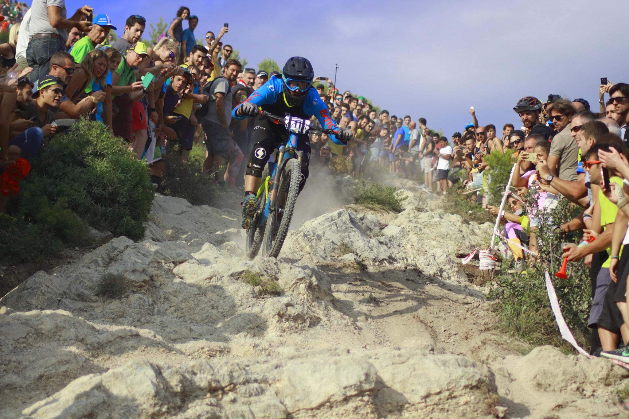 Canon EOS 750D (EOS Rebel T6i / EOS Kiss X8i) sample photo. Ews finale ligure photography