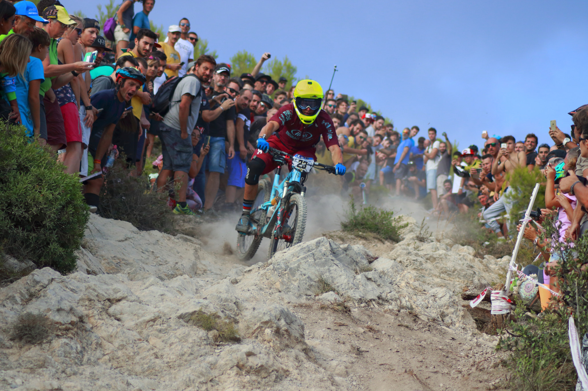Canon EOS 750D (EOS Rebel T6i / EOS Kiss X8i) sample photo. Ews finale ligure photography