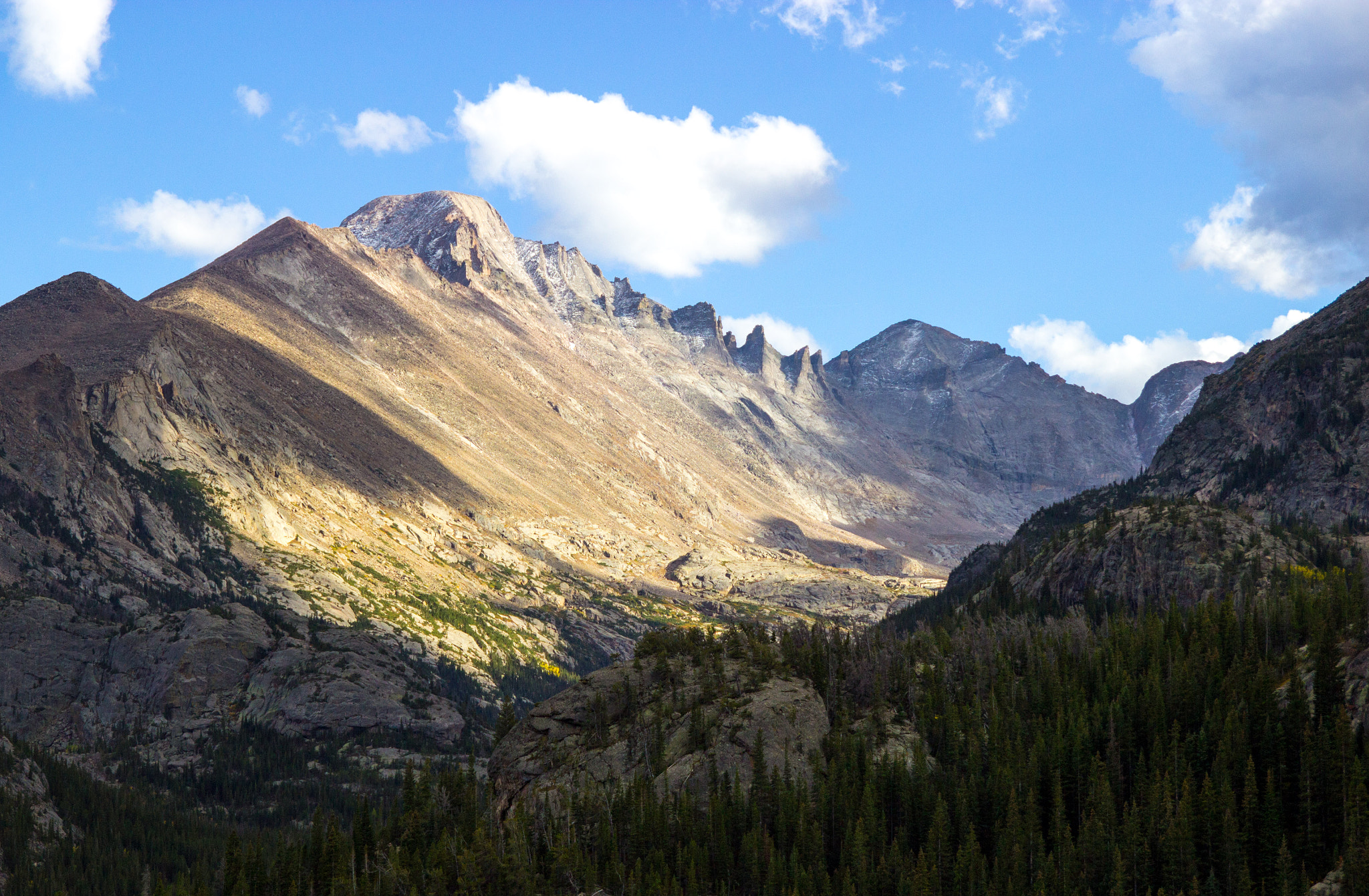 Tamron SP AF 17-50mm F2.8 XR Di II LD Aspherical (IF) sample photo. Rocky mountains photography