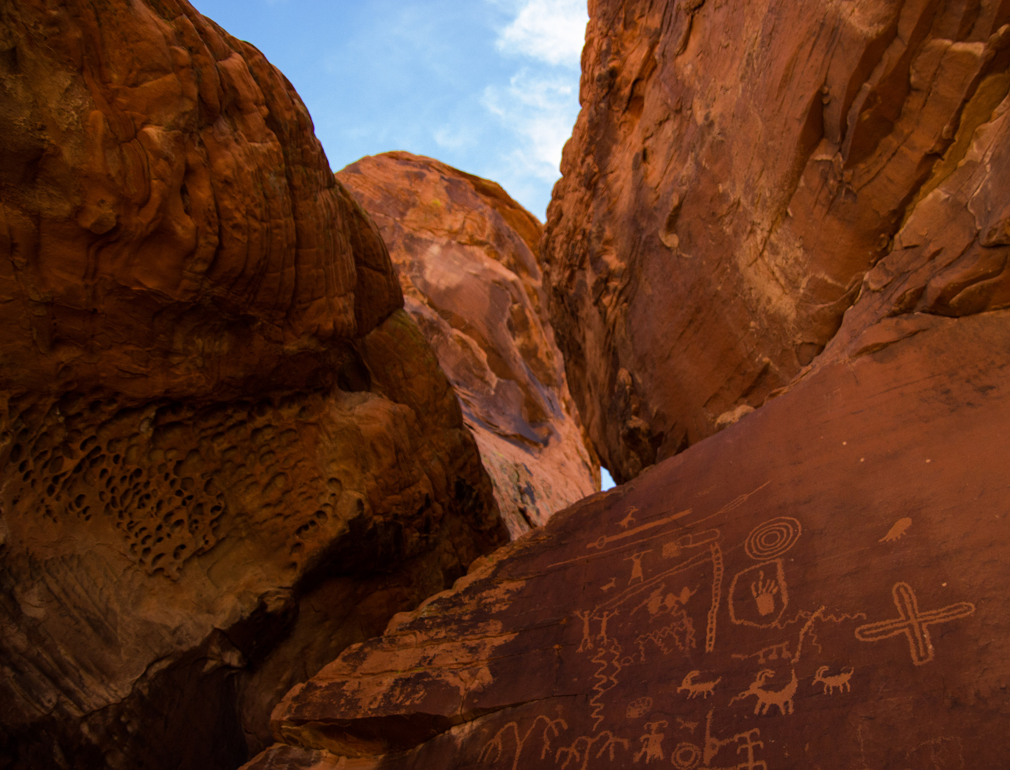 Tamron SP AF 17-50mm F2.8 XR Di II LD Aspherical (IF) sample photo. Valley of fire petroglyphs photography
