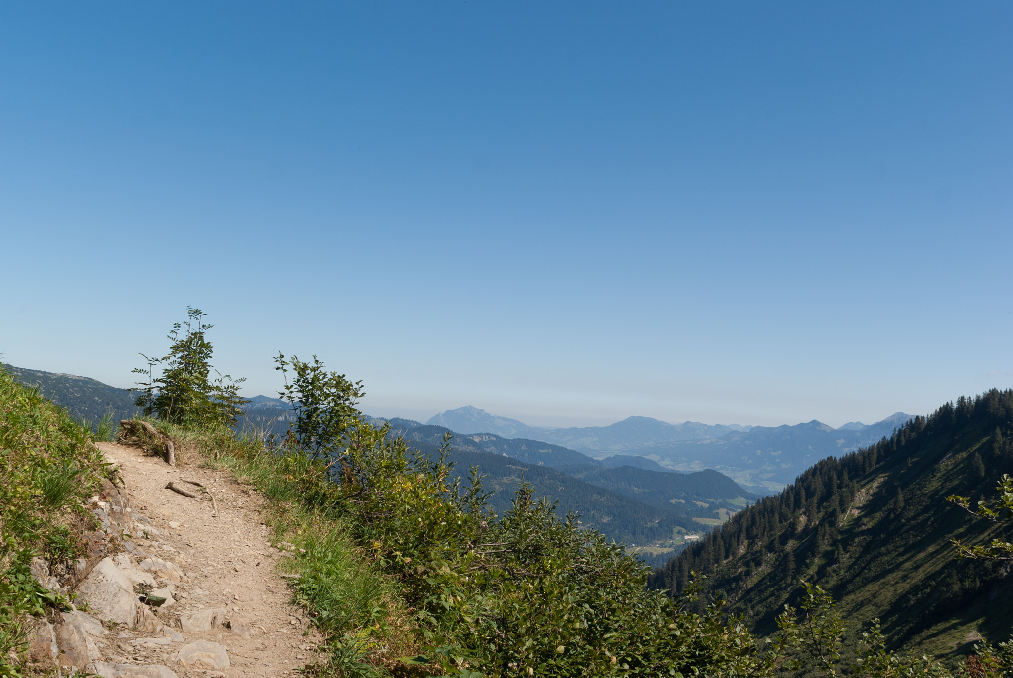 Sony Alpha DSLR-A200 sample photo. Hiking downhill from the walmendinger horn photography