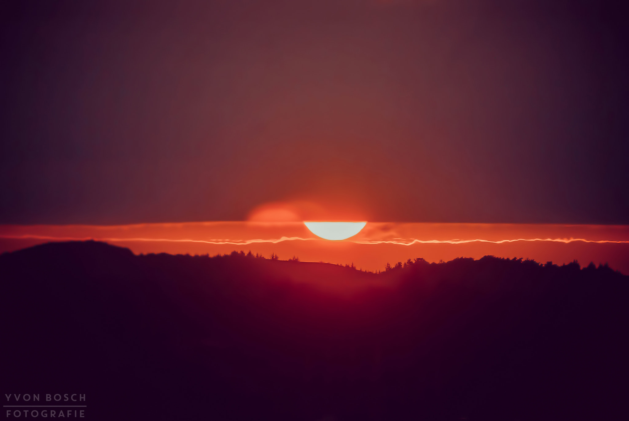 Sony Alpha DSLR-A300 sample photo. Sunset photography