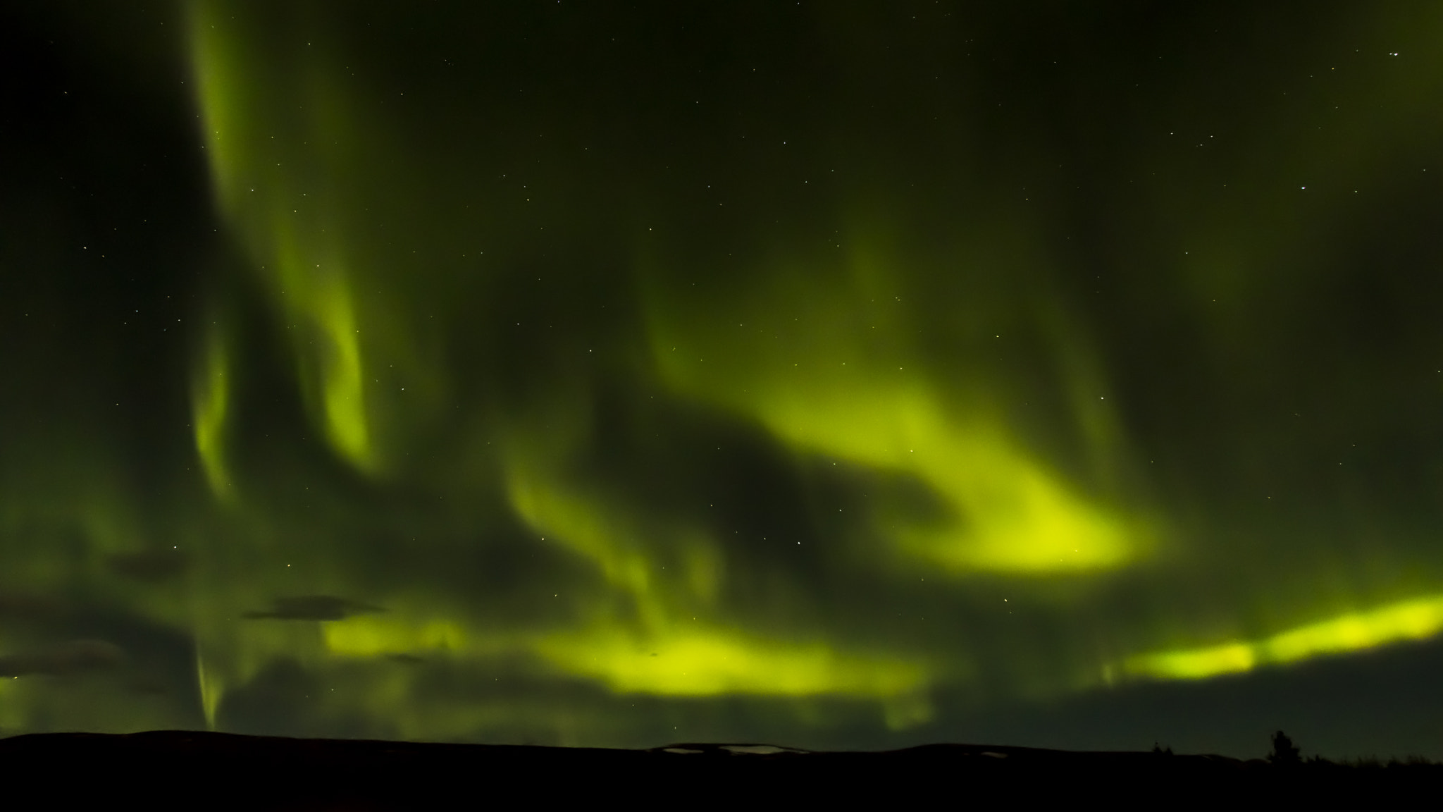 Canon EOS 80D + Canon EF 16-35mm F2.8L USM sample photo. Aurora from iceland photography