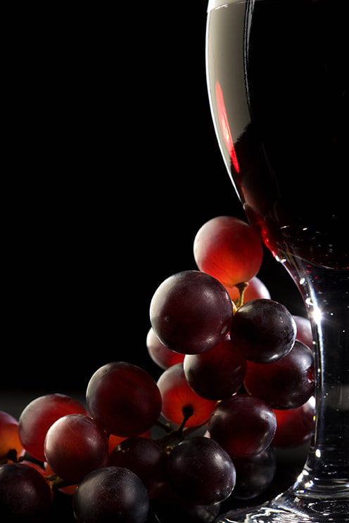 Canon EOS-1Ds Mark III sample photo. Red wine with grapes photography
