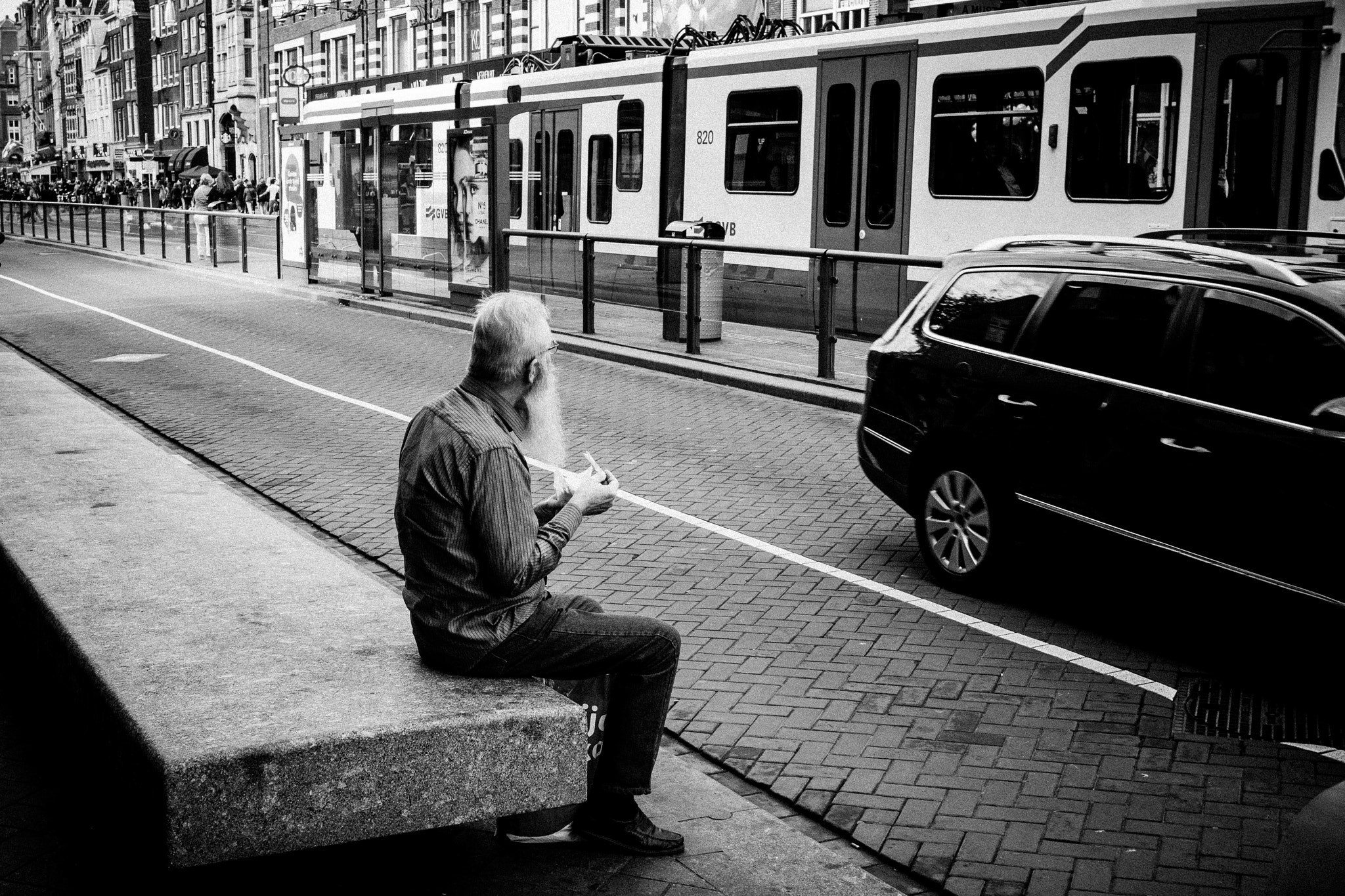 Canon EF-S 24mm F2.8 STM sample photo. Having a snack ~ amsterdam photography