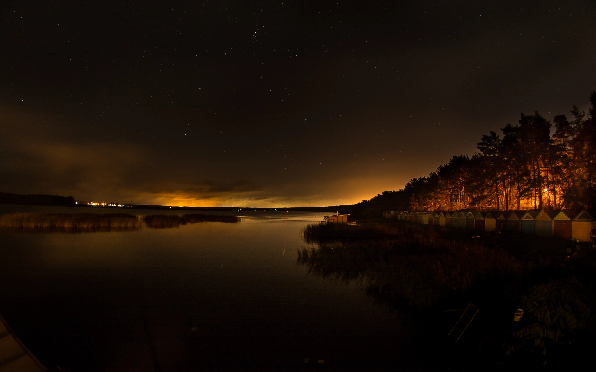 Nikon D5200 + Samyang 8mm F3.5 Aspherical IF MC Fisheye sample photo. Night view photography