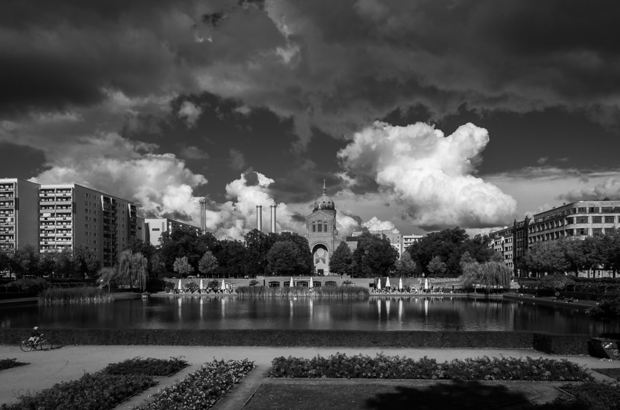 Pentax K-50 sample photo. Berlin engelsbad photography