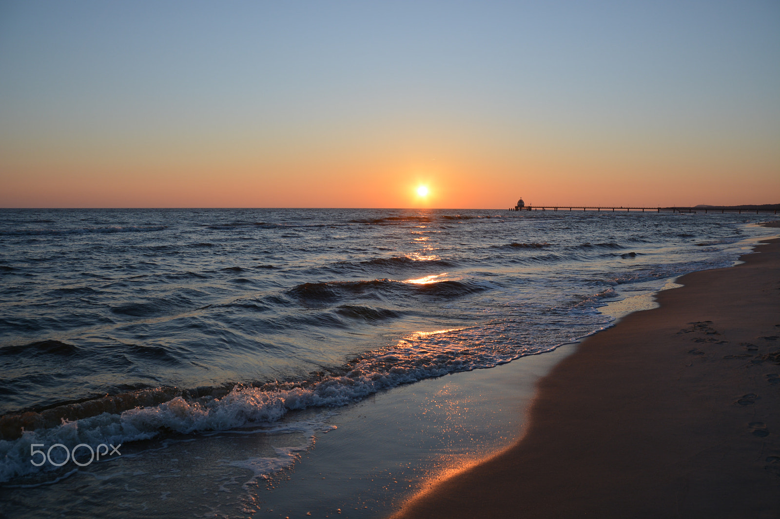 Nikon D5200 sample photo. Sunrise at the baltic sea photography