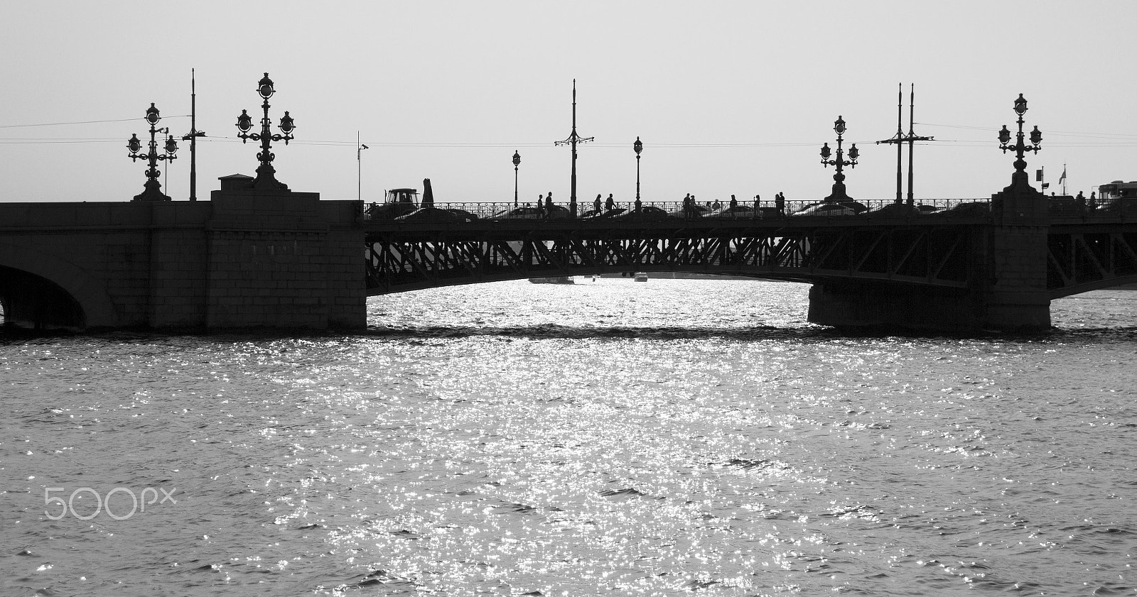 Canon EOS 550D (EOS Rebel T2i / EOS Kiss X4) + Canon EF-S 18-200mm F3.5-5.6 IS sample photo. Silhouette of palace bridge. neva. st. petersburg photography