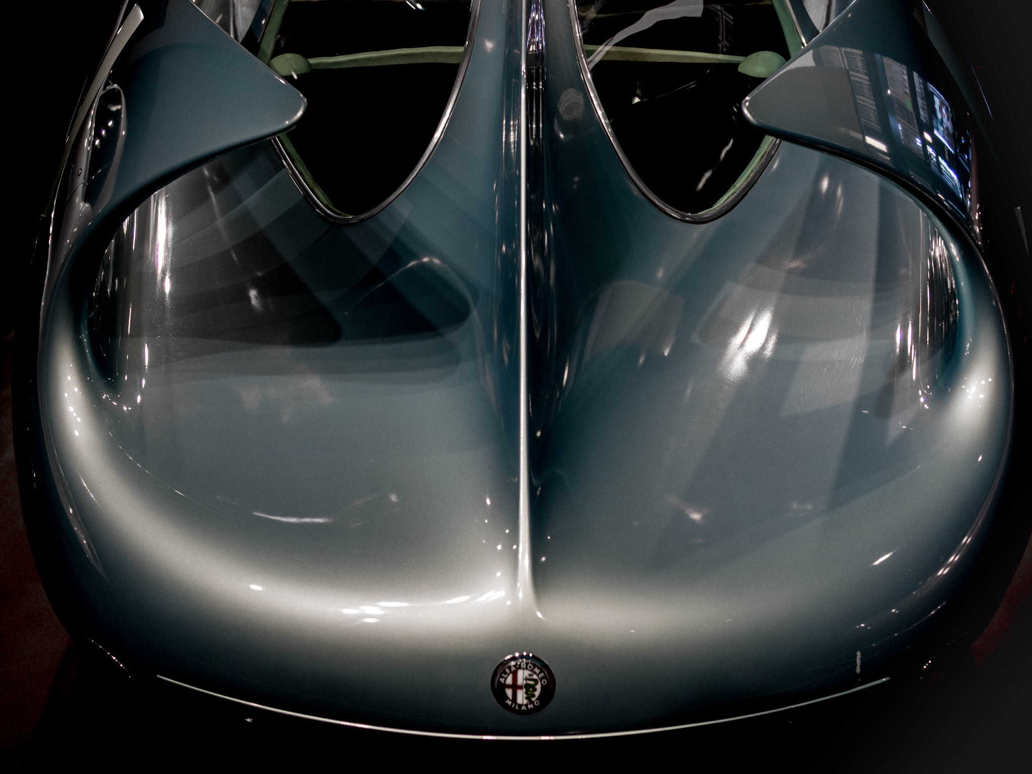 Olympus OM-D E-M5 II + LUMIX G 20/F1.7 II sample photo. Aston-martin milano photography