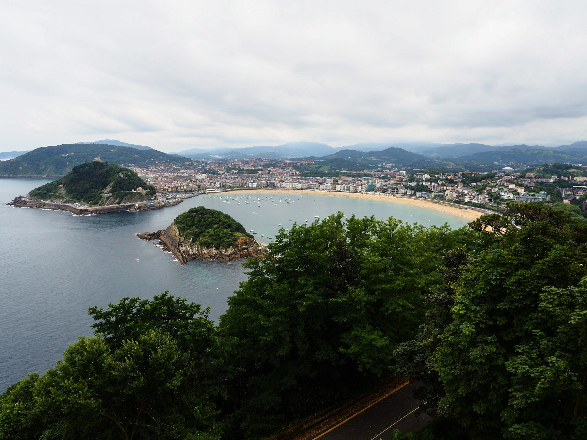 Olympus PEN-F + OLYMPUS M.12mm F2.0 sample photo. Donostia photography