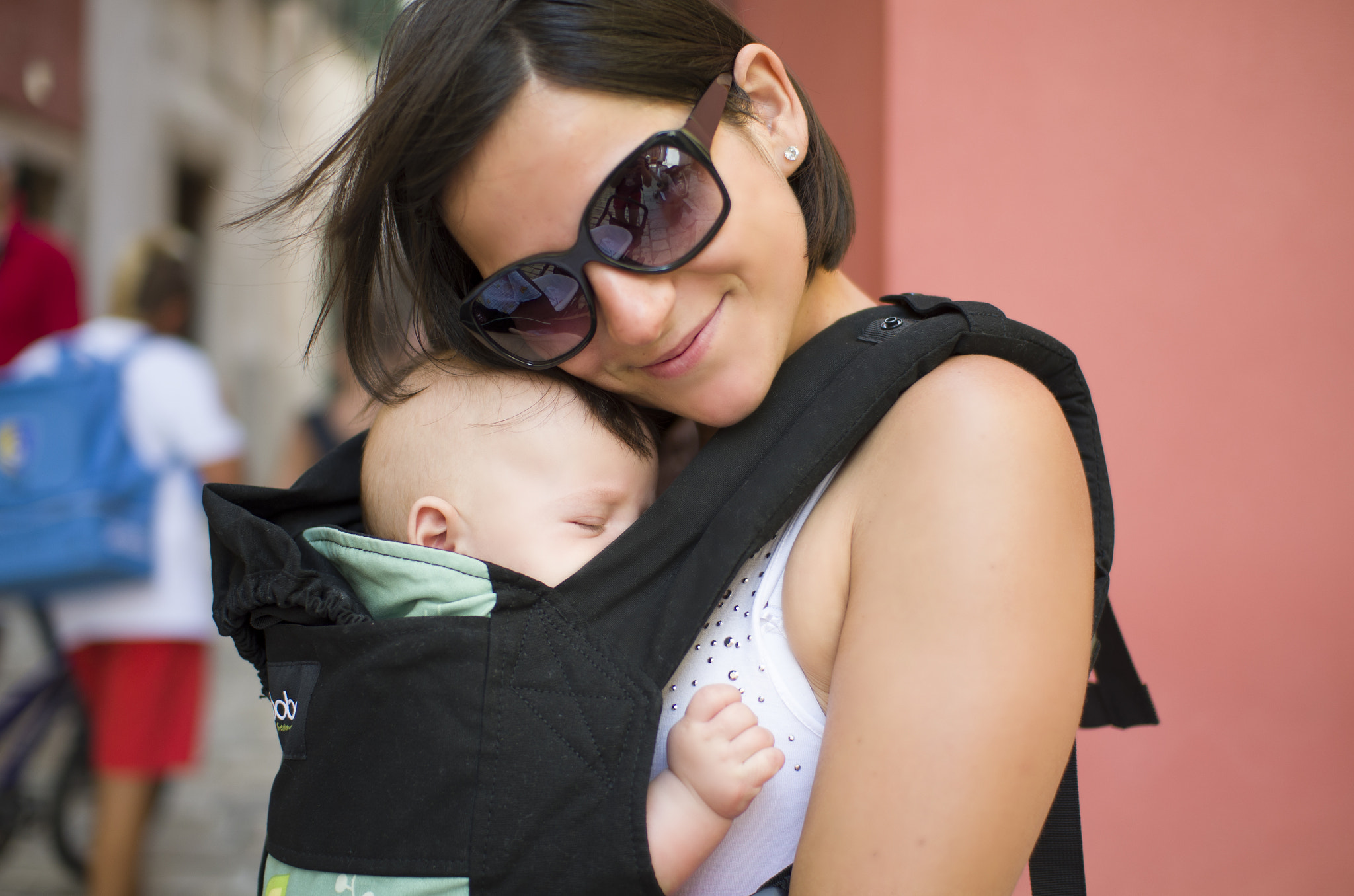 Nikon D7000 + Sigma 30mm F1.4 EX DC HSM sample photo. Young mother in love photography