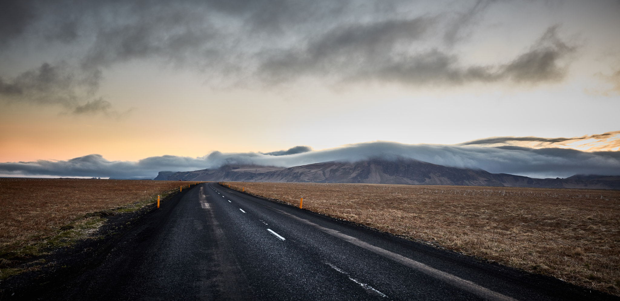 Canon EOS 5DS + Canon EF 16-35mm F4L IS USM sample photo. On the road photography