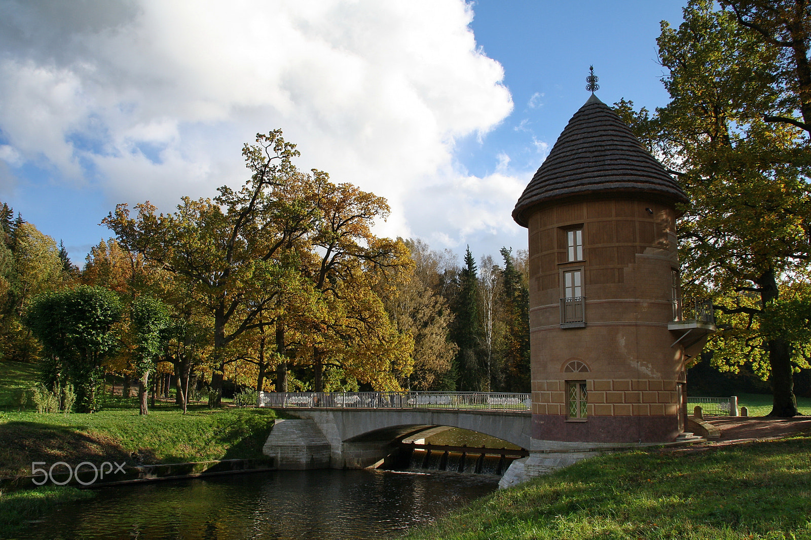 Canon EOS 1000D (EOS Digital Rebel XS / EOS Kiss F) sample photo. Pil-tower. autumn (Пиль-башня. Осень) photography