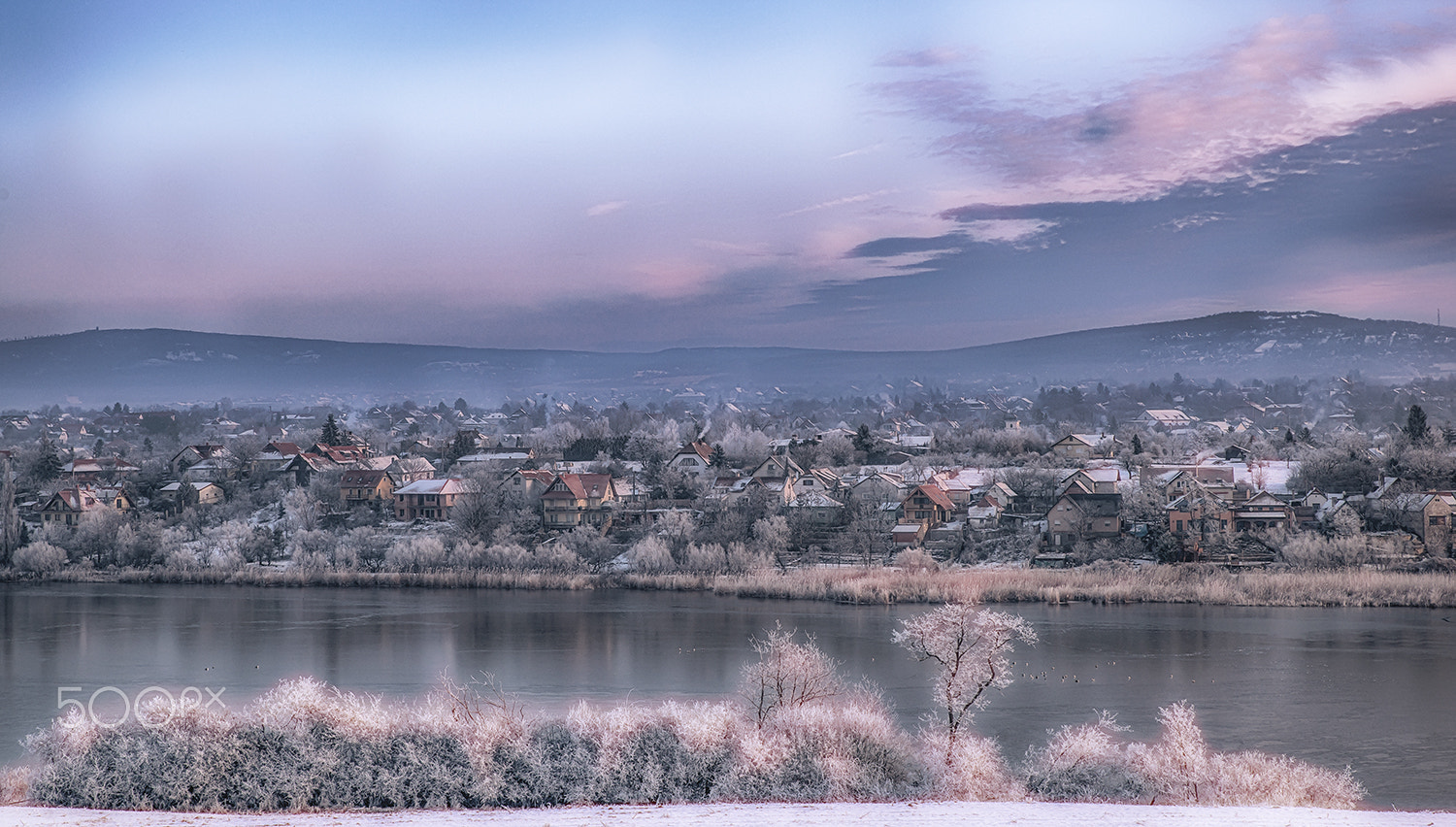 Sony Alpha DSLR-A900 sample photo. Winter morning photography