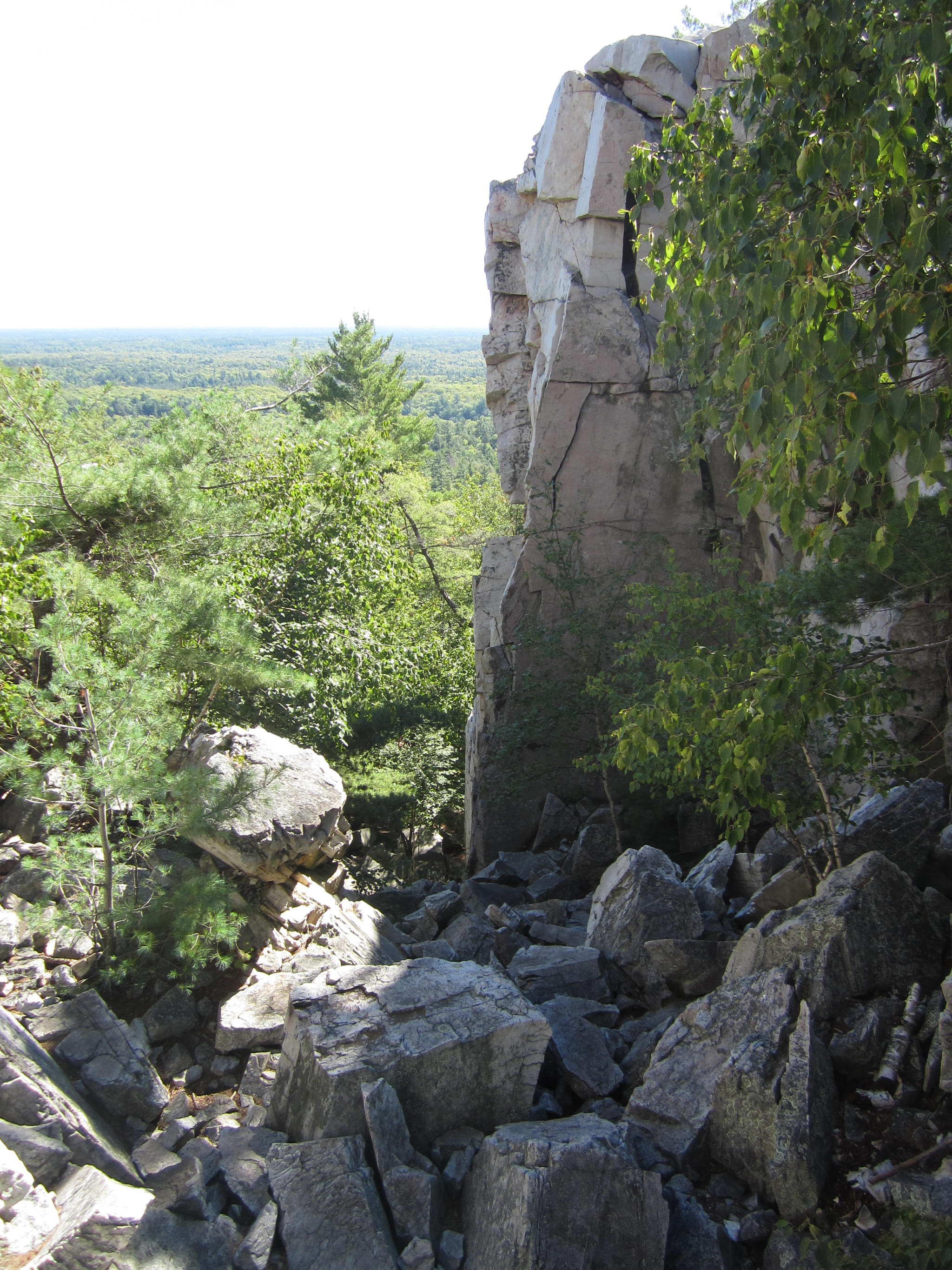 Canon PowerShot ELPH 100 HS (IXUS 115 HS / IXY 210F) sample photo. Img photography