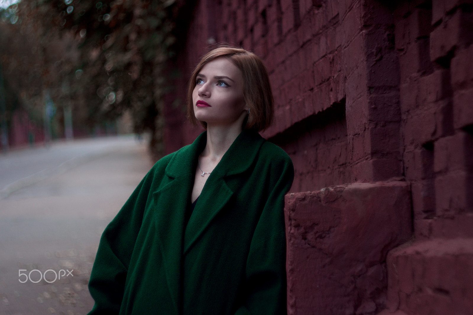 Canon EF 35-80mm f/4-5.6 sample photo. Retro fashion portrait photography