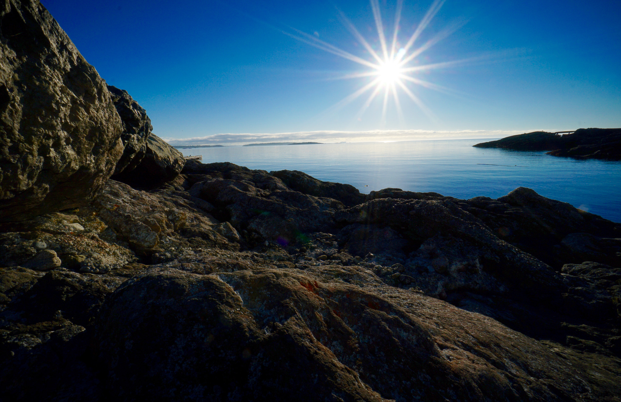 Sony E 10-18mm F4 OSS sample photo. Sun rising over oak bay, victoria bc photography