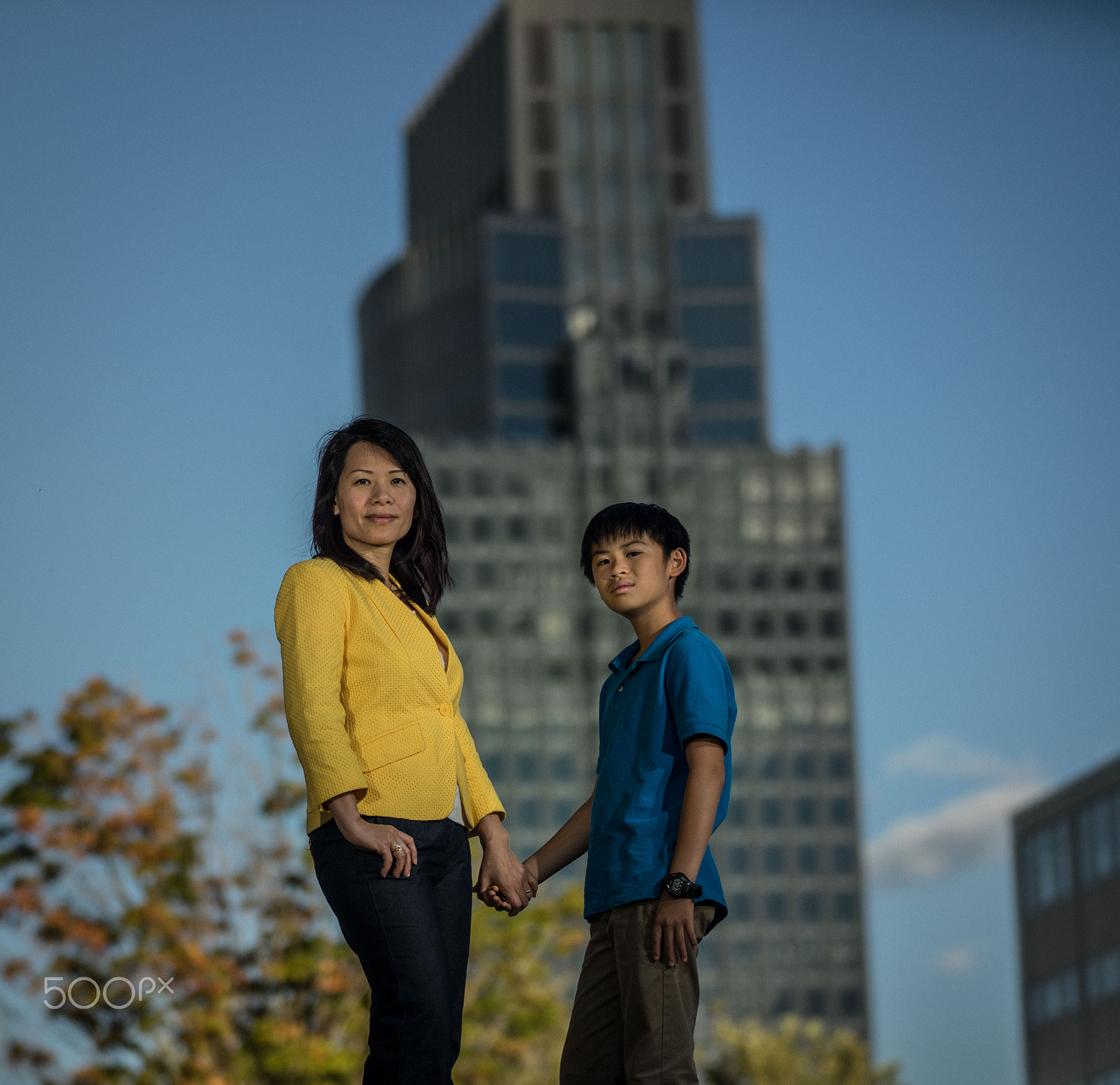 Sony a7R + Minolta/Sony AF 70-200mm F2.8 G sample photo. Mom & son _ christmas card shoot photography