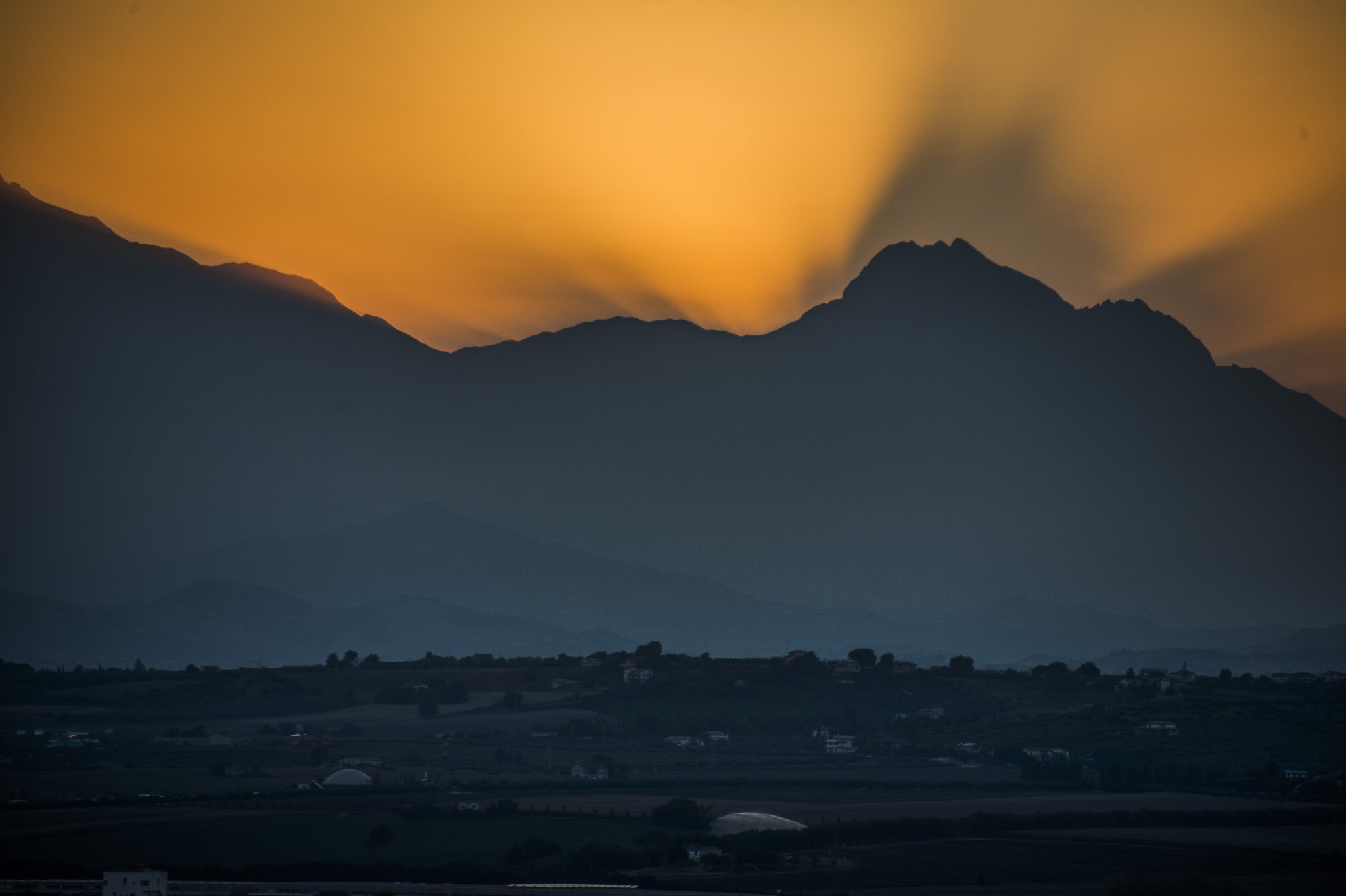 Canon EF 100-300mm F4.5-5.6 USM sample photo. Shadows photography