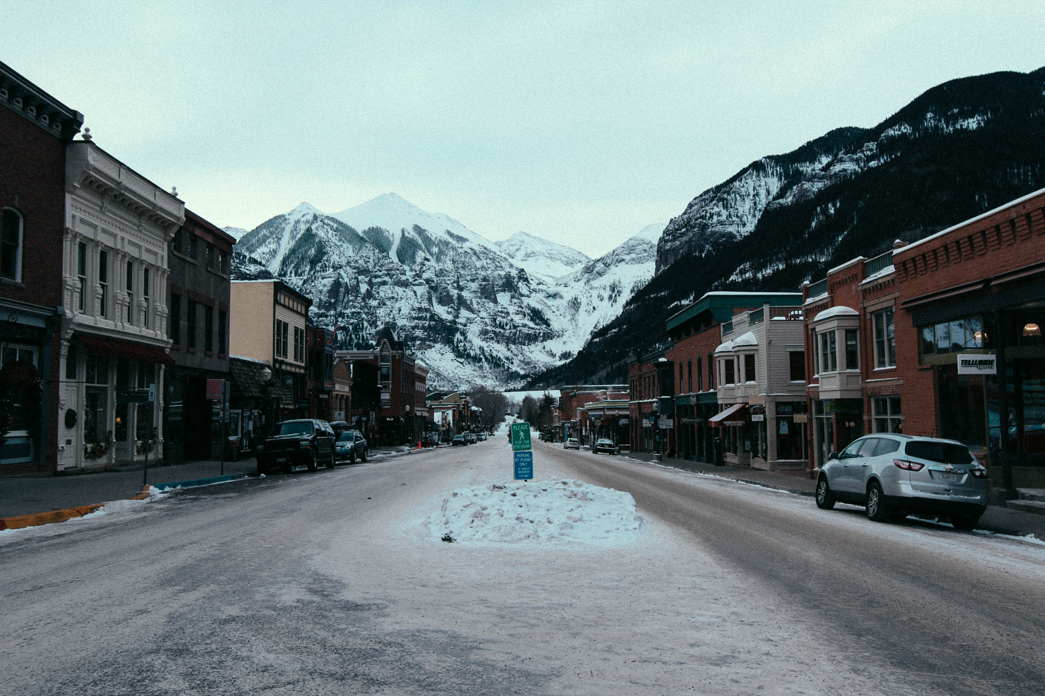 Canon EF-S 10-22mm F3.5-4.5 USM sample photo. Downtown telluride photography
