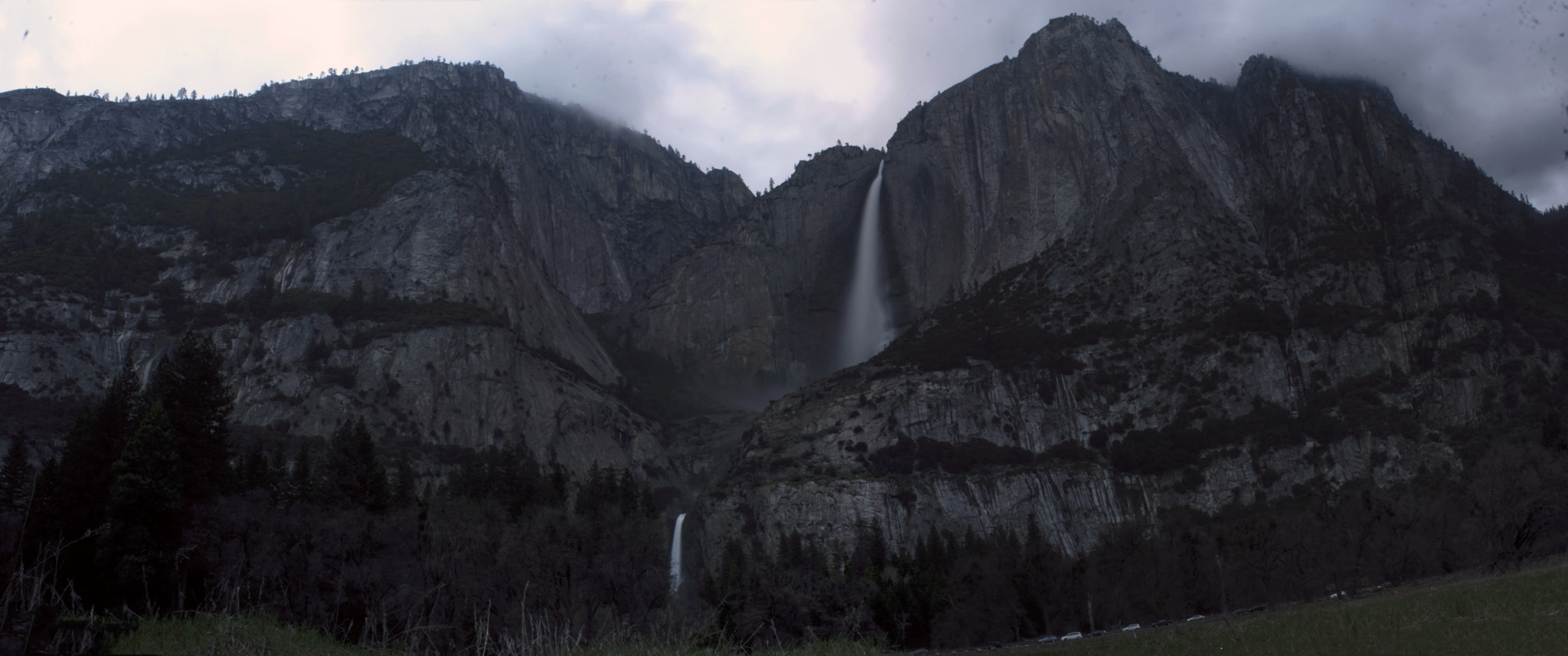 Nikon D80 + Nikon AF Nikkor 24mm F2.8D sample photo. The unreal fall!!! photography