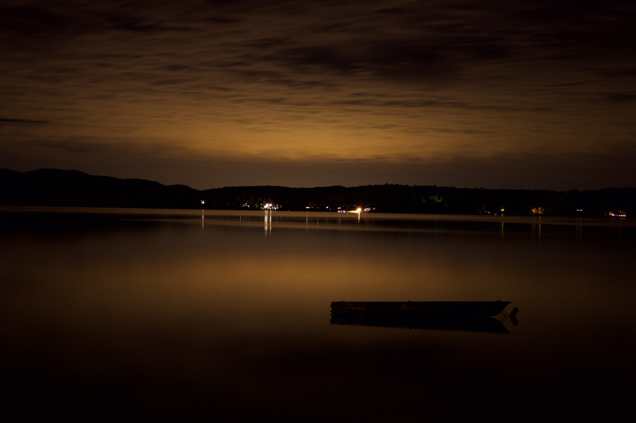 Canon EOS 80D + Canon EF 16-35mm F4L IS USM sample photo. Sleeping sailboat photography