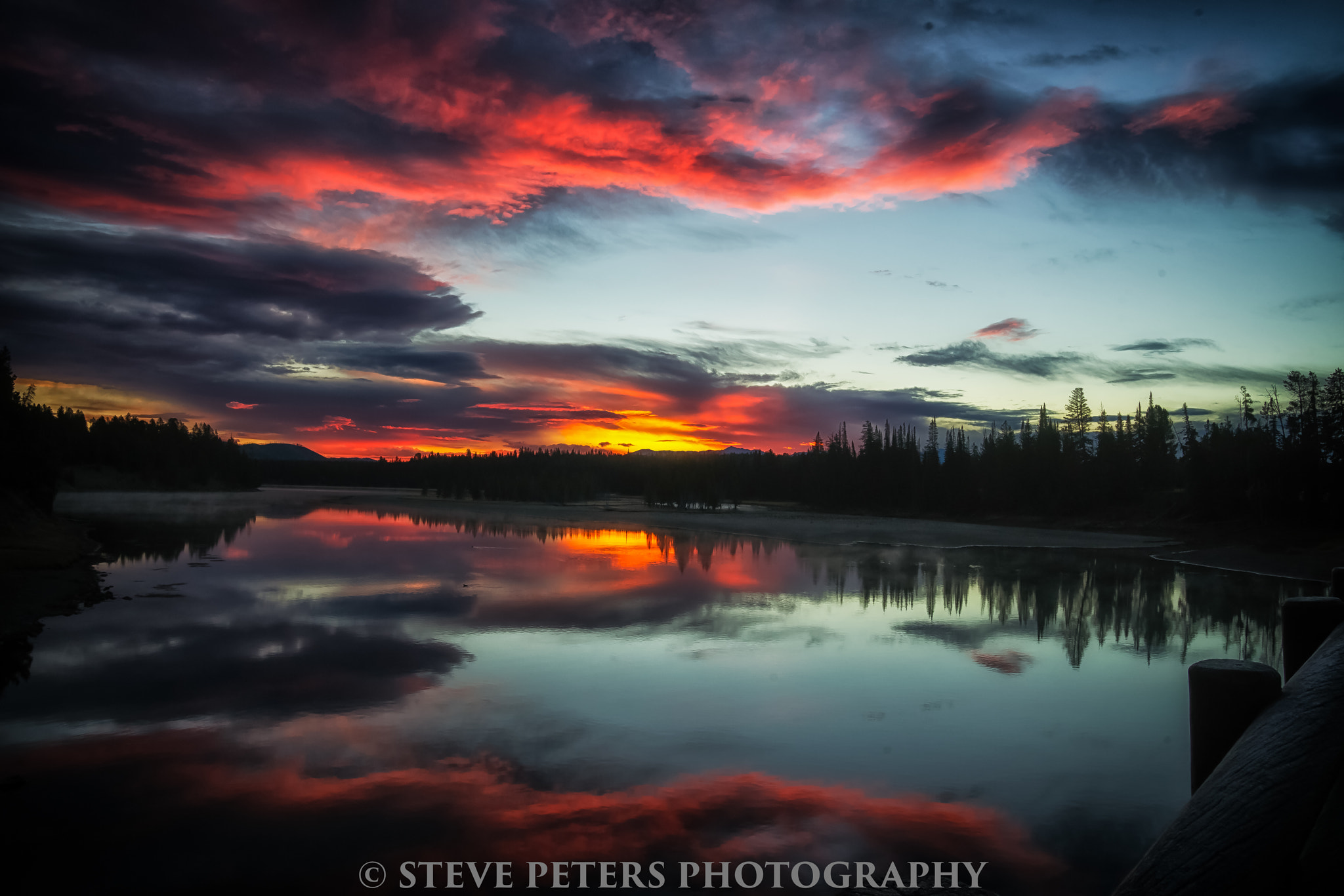 Sony Alpha DSLR-A850 sample photo. Sunrise-no fishing bridge-yellowstone lake photography