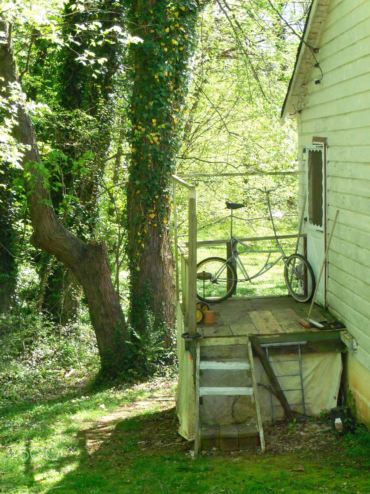 Kodak EASYSHARE M381 DIGITAL CAMERA sample photo. Bikeonporch.jpg photography