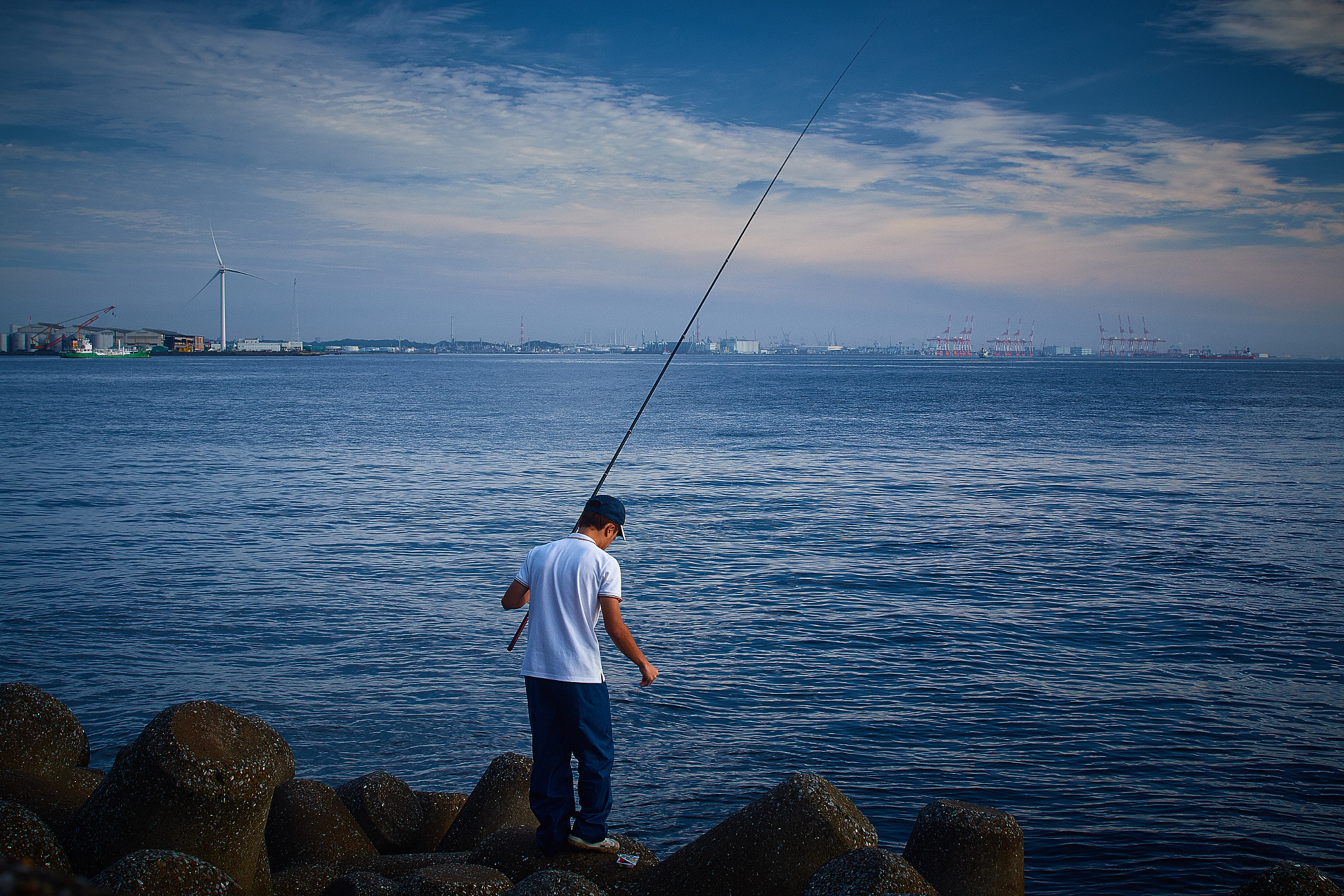 EF28-70mm f/2.8L USM sample photo. Angler photography