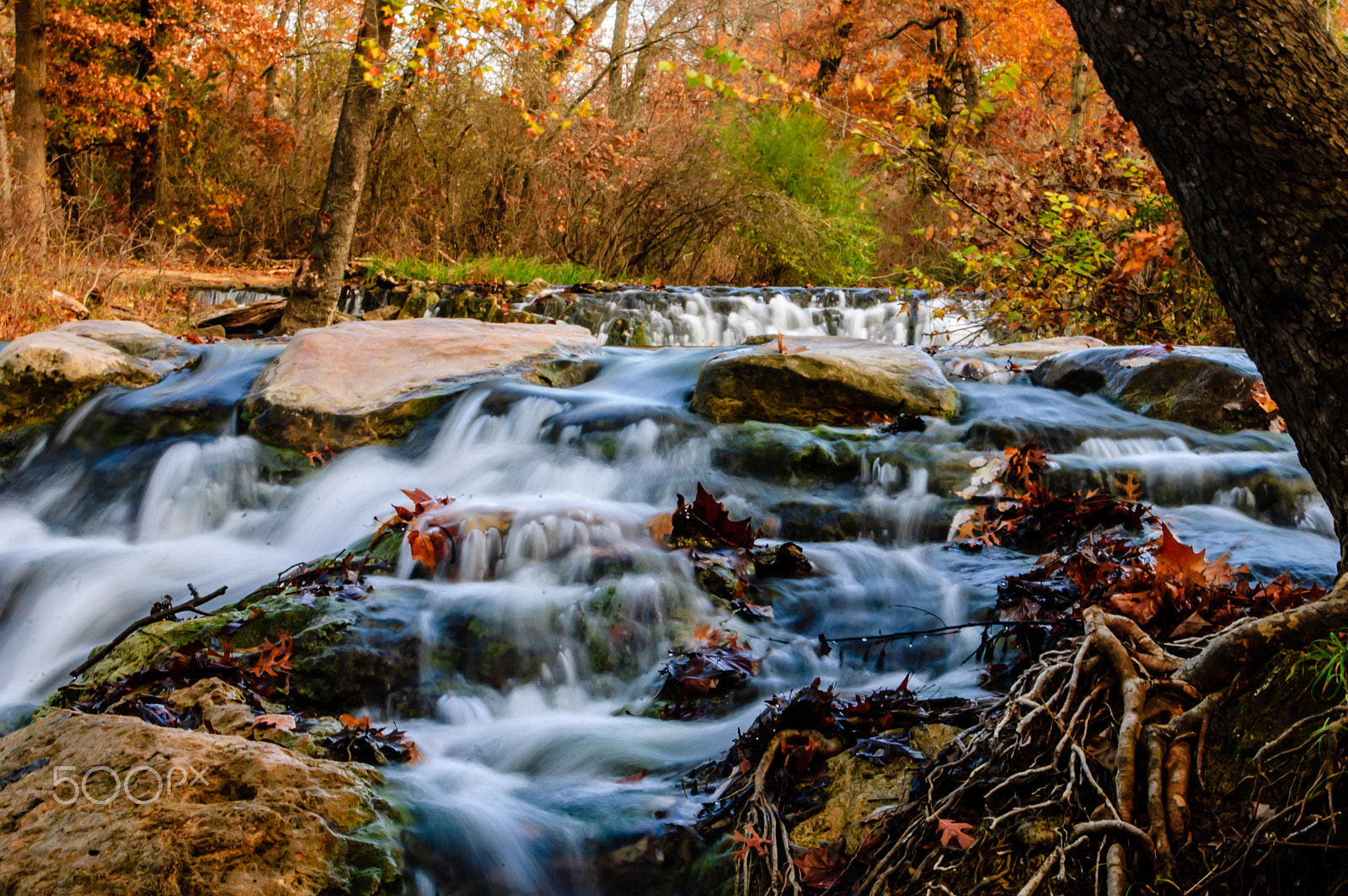 Nikon D70s + AF Zoom-Nikkor 28-100mm f/3.5-5.6G sample photo. Waterfall on travertine creek photography