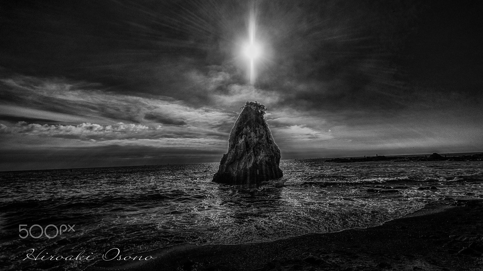 Sigma AF 10-20mm F4-5.6 EX DC sample photo. Tateishi on the sun photography