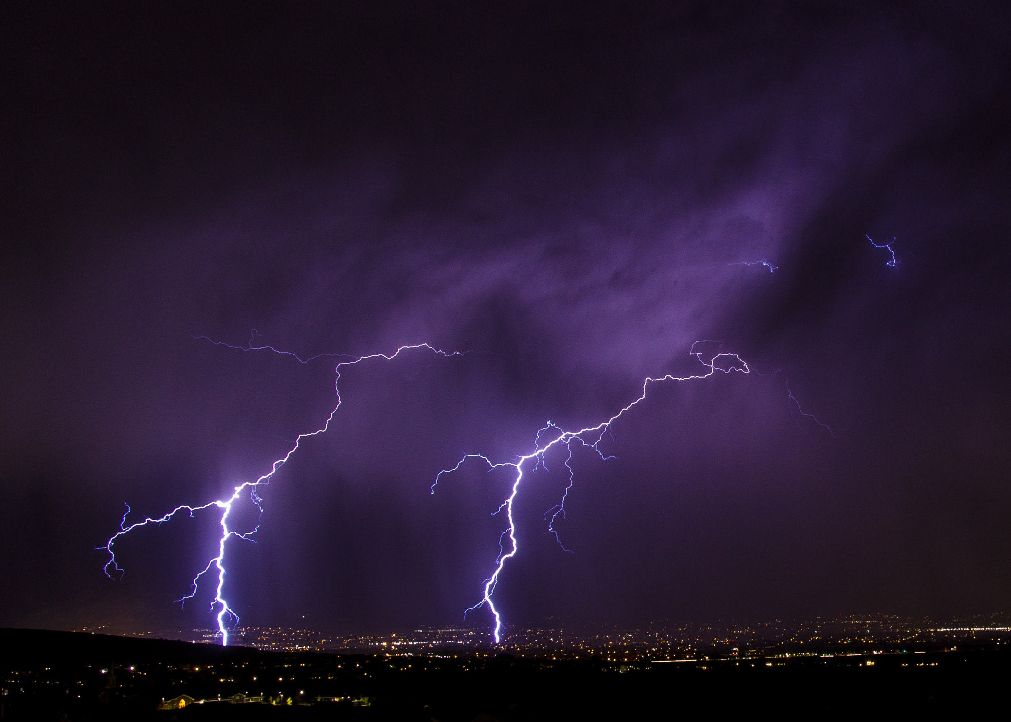 Canon EF-S 17-55mm F2.8 IS USM sample photo. Lightning over lehi photography