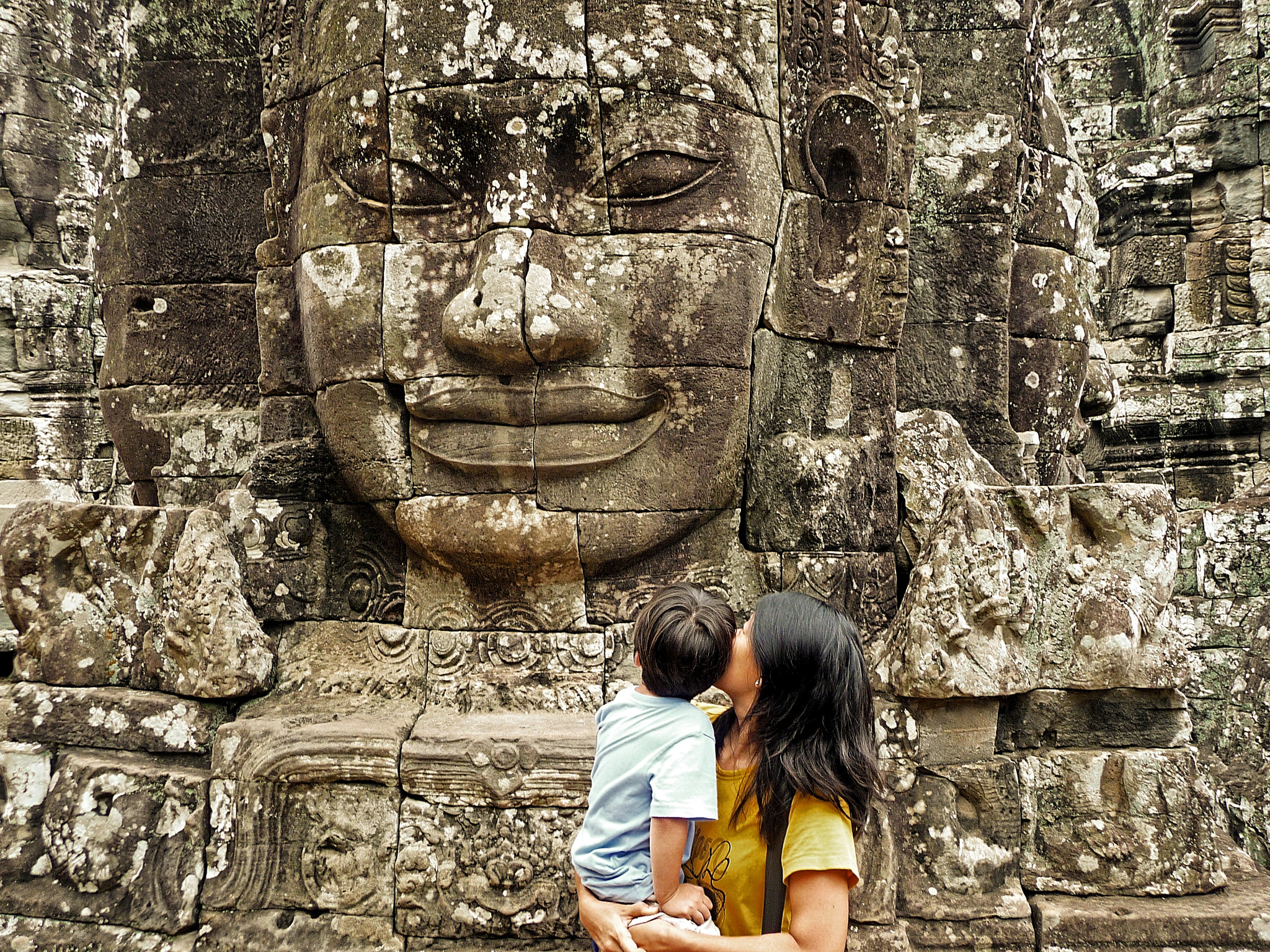 Panasonic DMC-TZ15 sample photo. Angkor wat photography