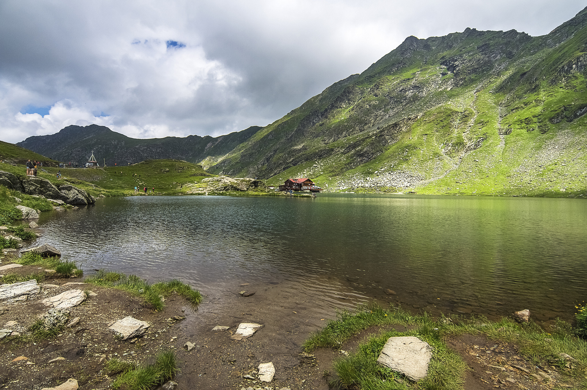 Sony SLT-A58 + 20mm F2.8 sample photo. Balea lake photography