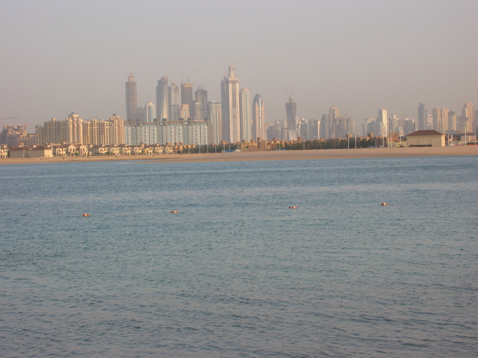 Canon POWERSHOT S30 sample photo. 2010 dubai photography