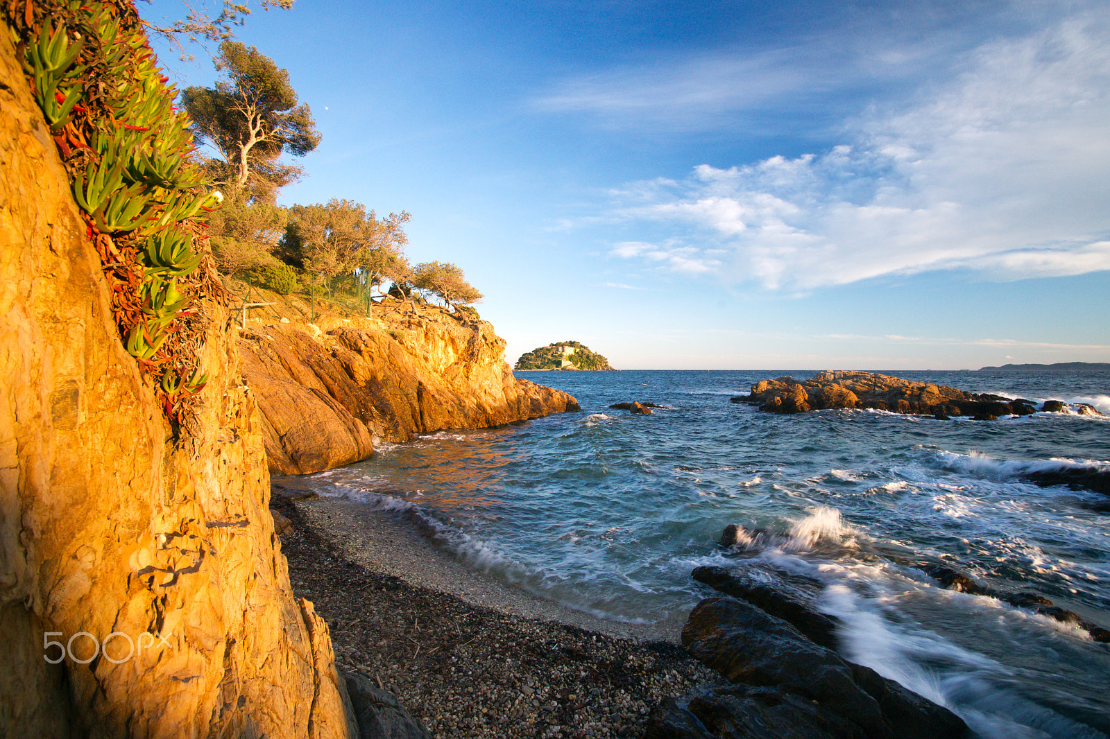 Sony Alpha DSLR-A850 + Minolta AF 17-35mm F3.5 G sample photo. Sunset on the côte d'azur photography