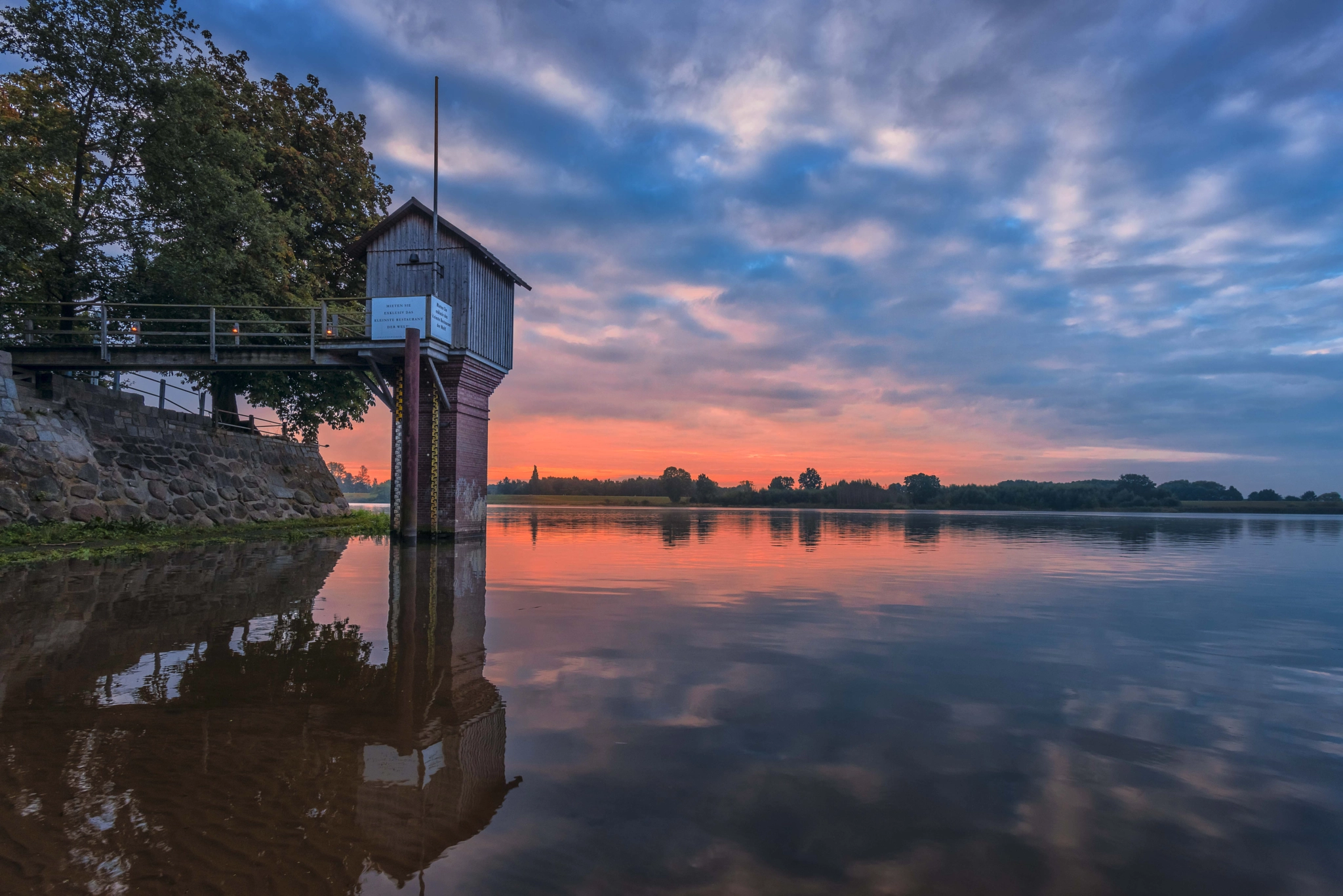 Sony a7R + Canon EF 17-40mm F4L USM sample photo. Zollenspieker photography