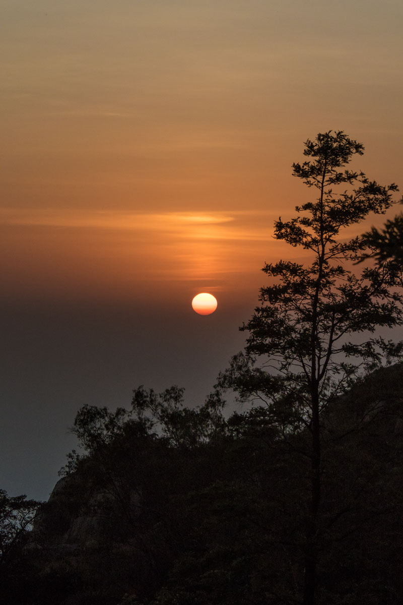 Canon EF 70-200mm F4L IS USM sample photo. Sunset at mount abu photography