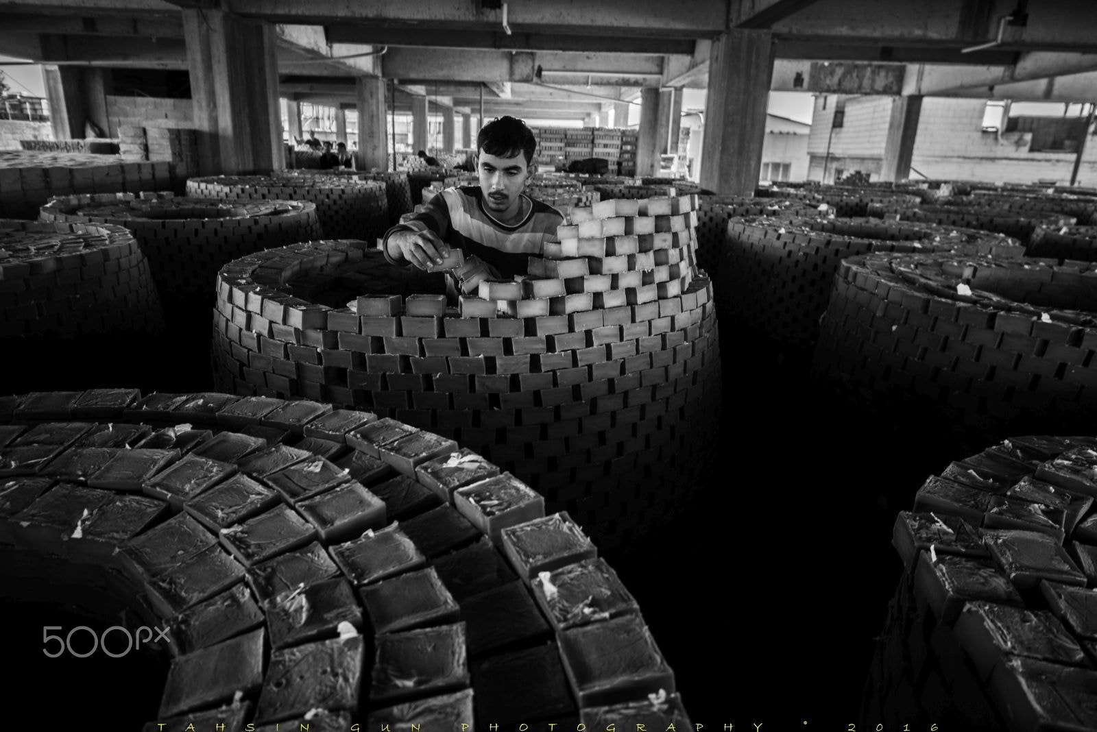 Sigma 12-24mm F4.5-5.6 EX DG Aspherical HSM sample photo. Soap photography