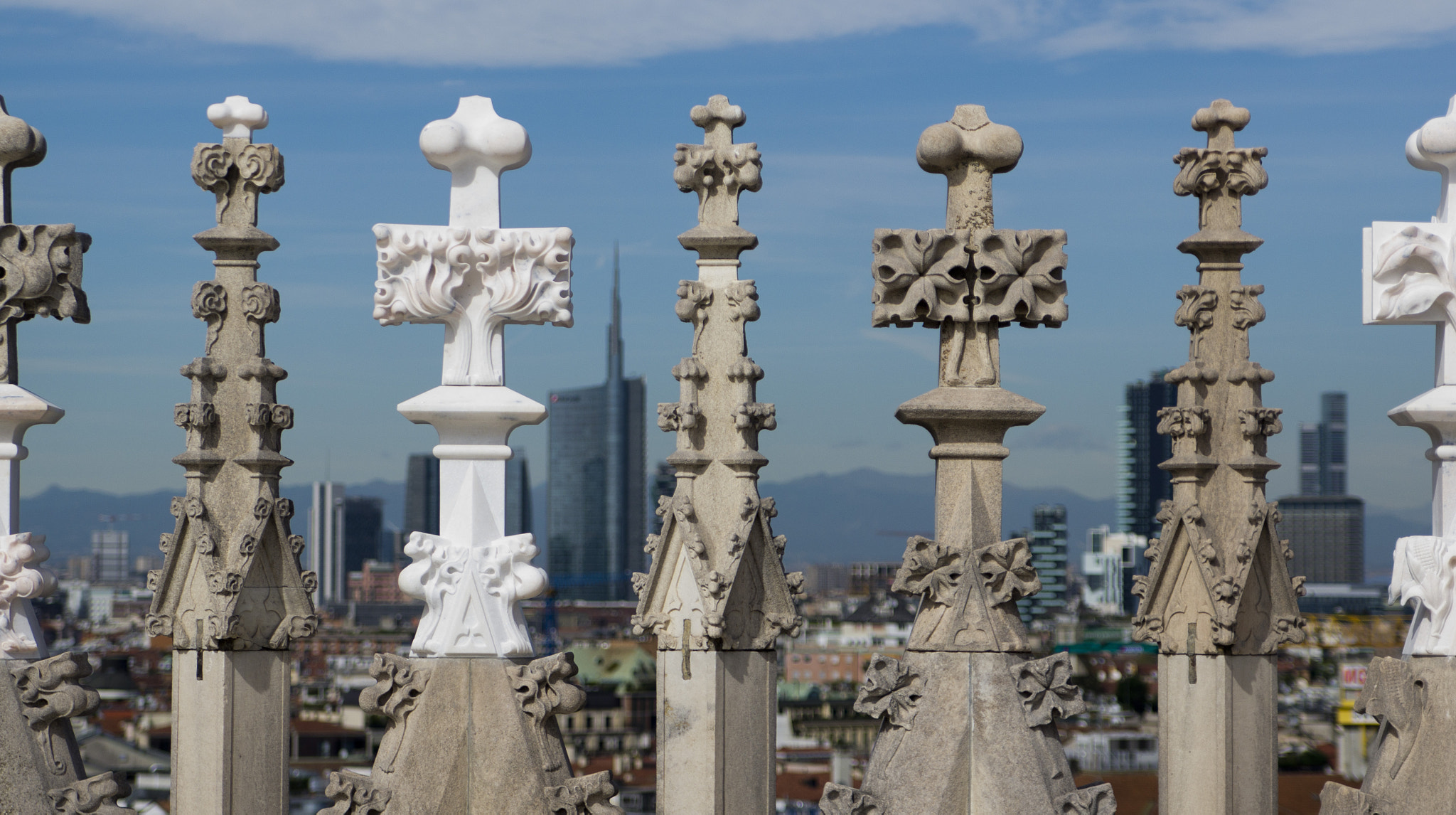 Sony Alpha DSLR-A580 + Sony 28-75mm F2.8 SAM sample photo. Duomo view photography