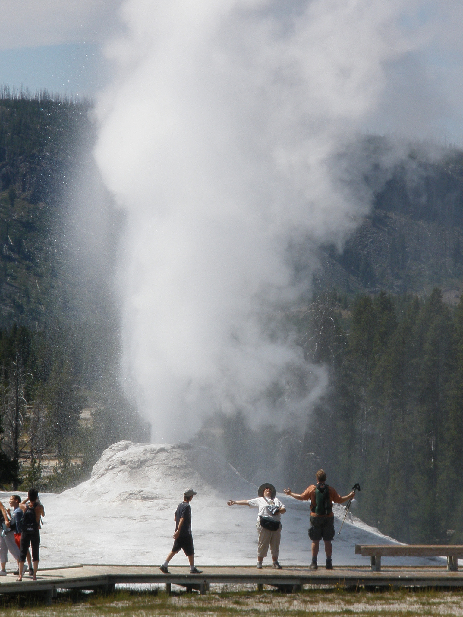Olympus FE340,X855,C560 sample photo. Youpi geyser photography