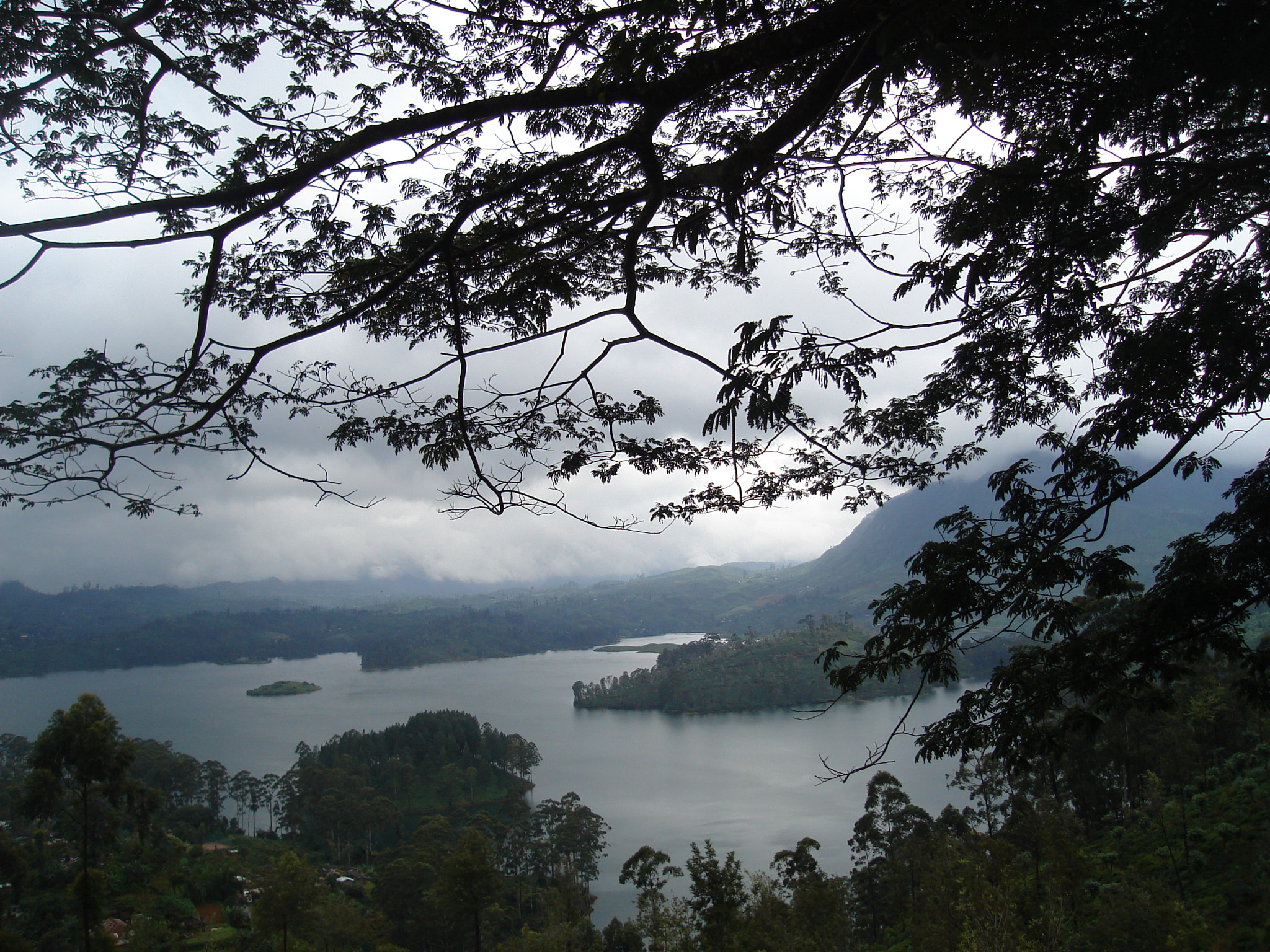 Sony DSC-S600 sample photo. Mausakelle reservoir - sri lanka photography