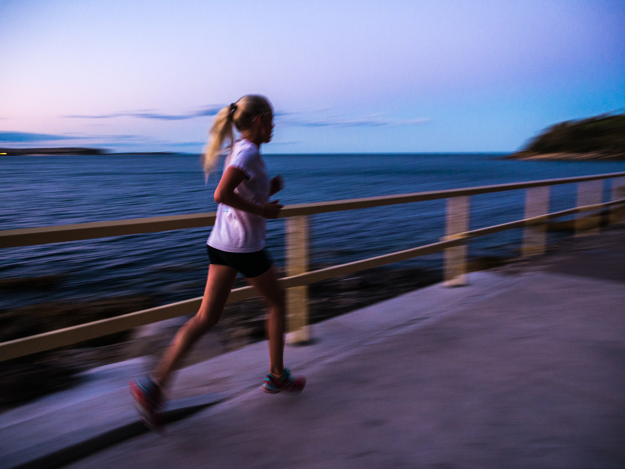 Panasonic Lumix DMC-G7 sample photo. Panning by the sea, manly australia 2016 photography